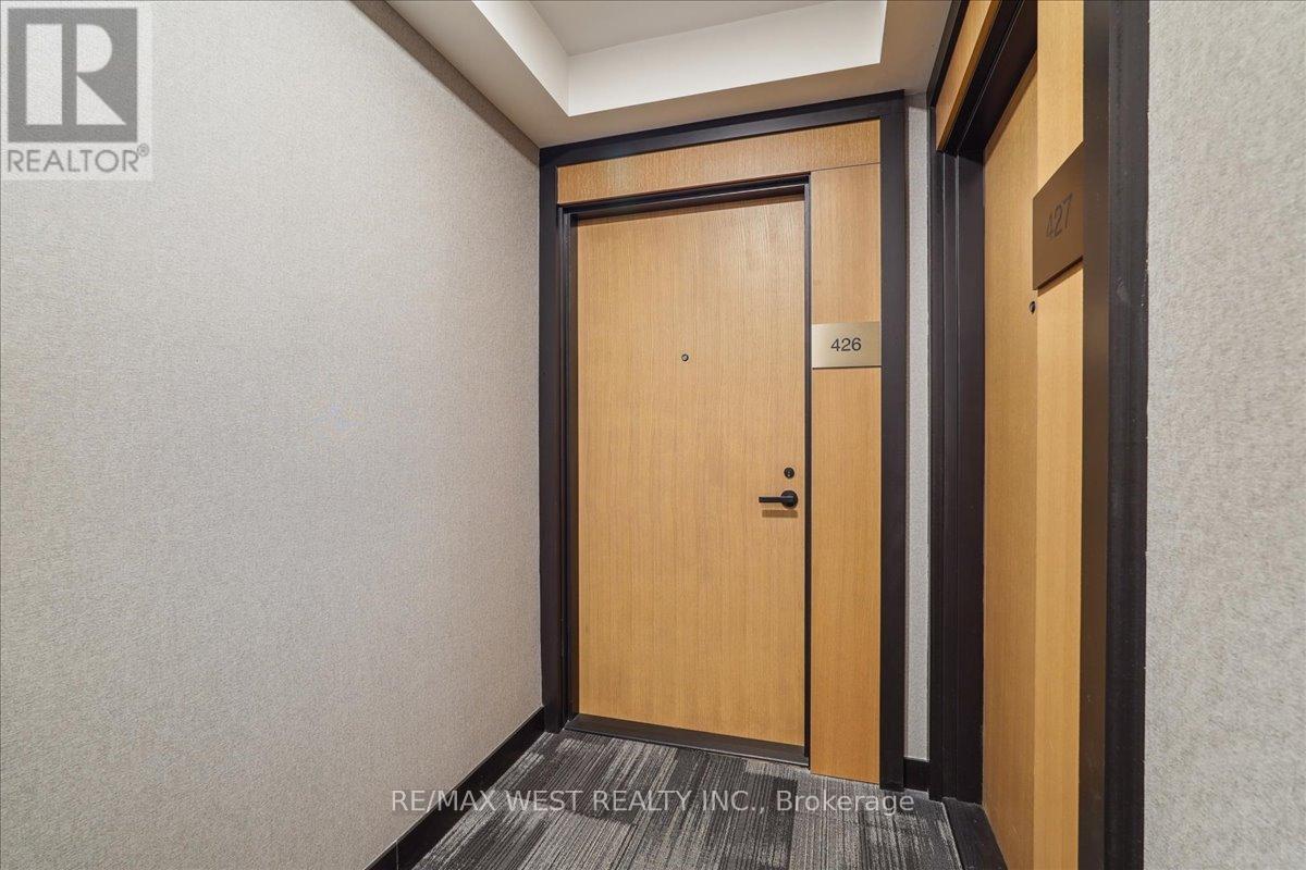 426 - 8 Tippett Road, Toronto, Ontario  M3H 0E7 - Photo 2 - C13734104