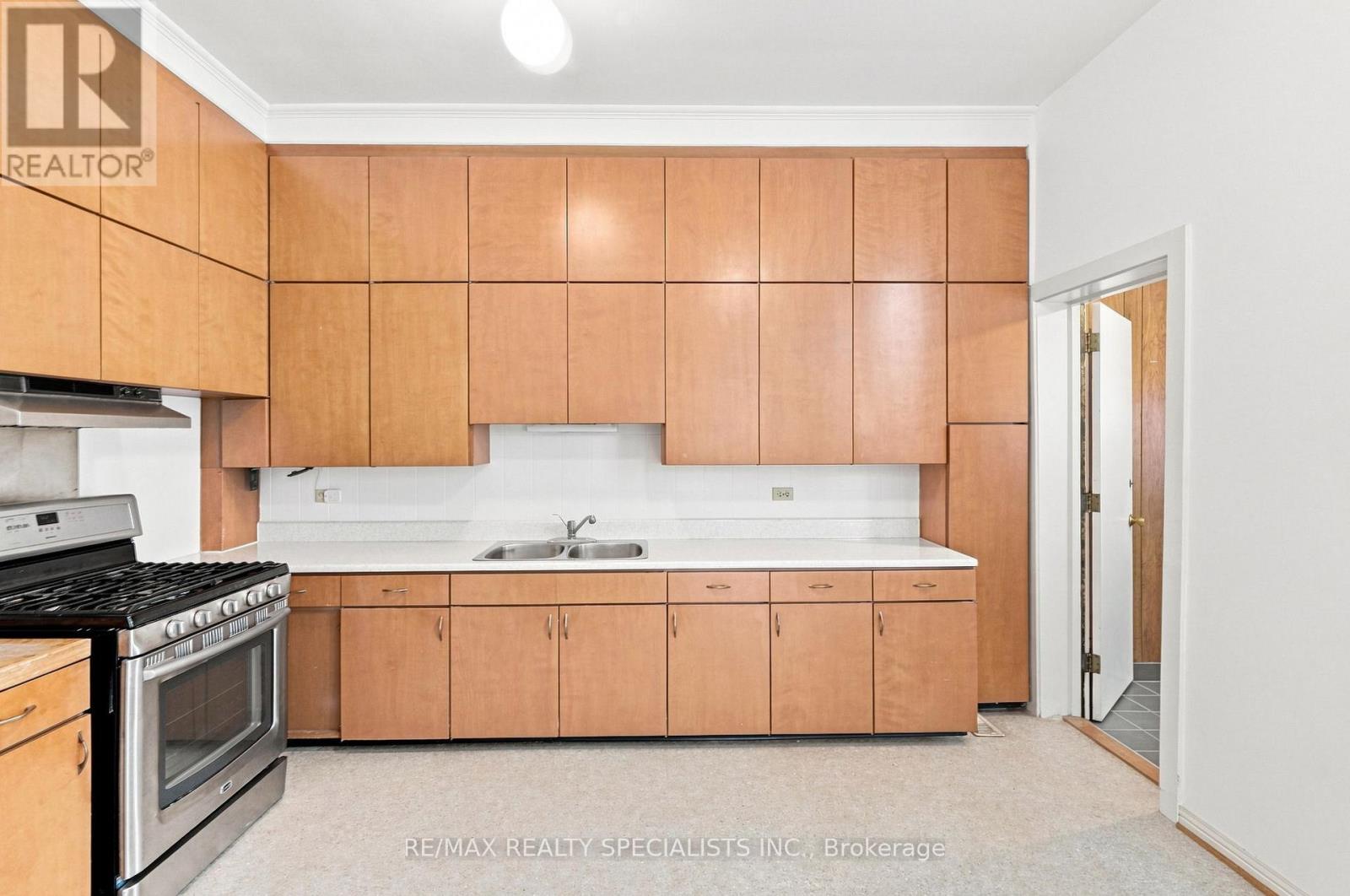 201 Concord Avenue, Toronto, Ontario  M6H 2P2 - Photo 19 - C13734112
