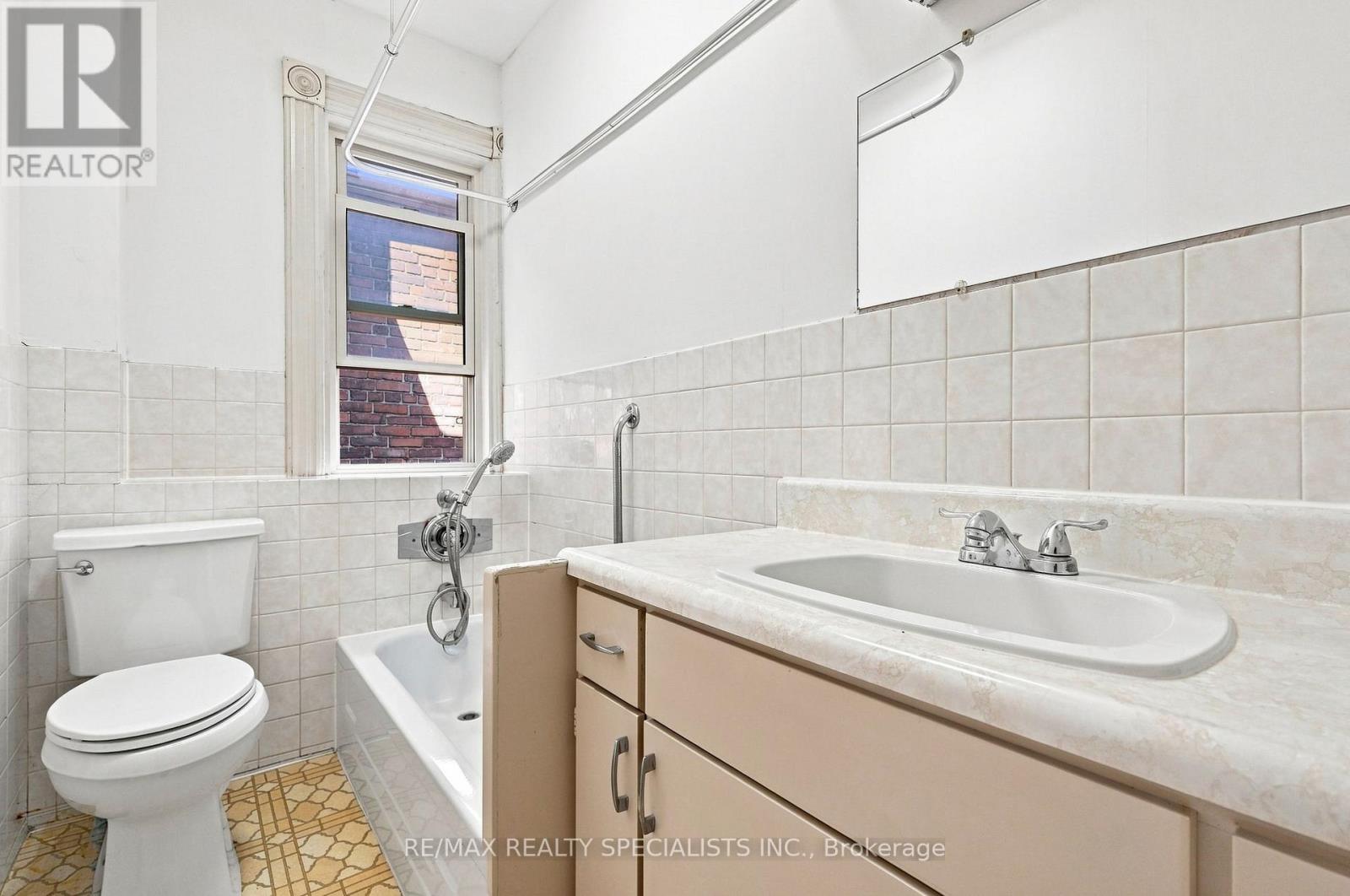201 Concord Avenue, Toronto, Ontario  M6H 2P2 - Photo 34 - C13734112