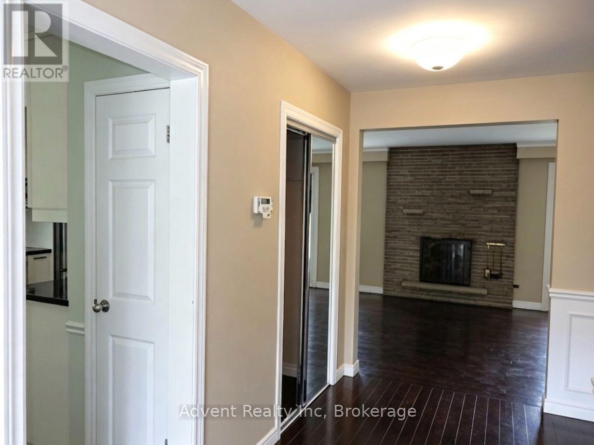 73 Overbank Crescent, Toronto, Ontario  M3A 1W1 - Photo 6 - C13734118