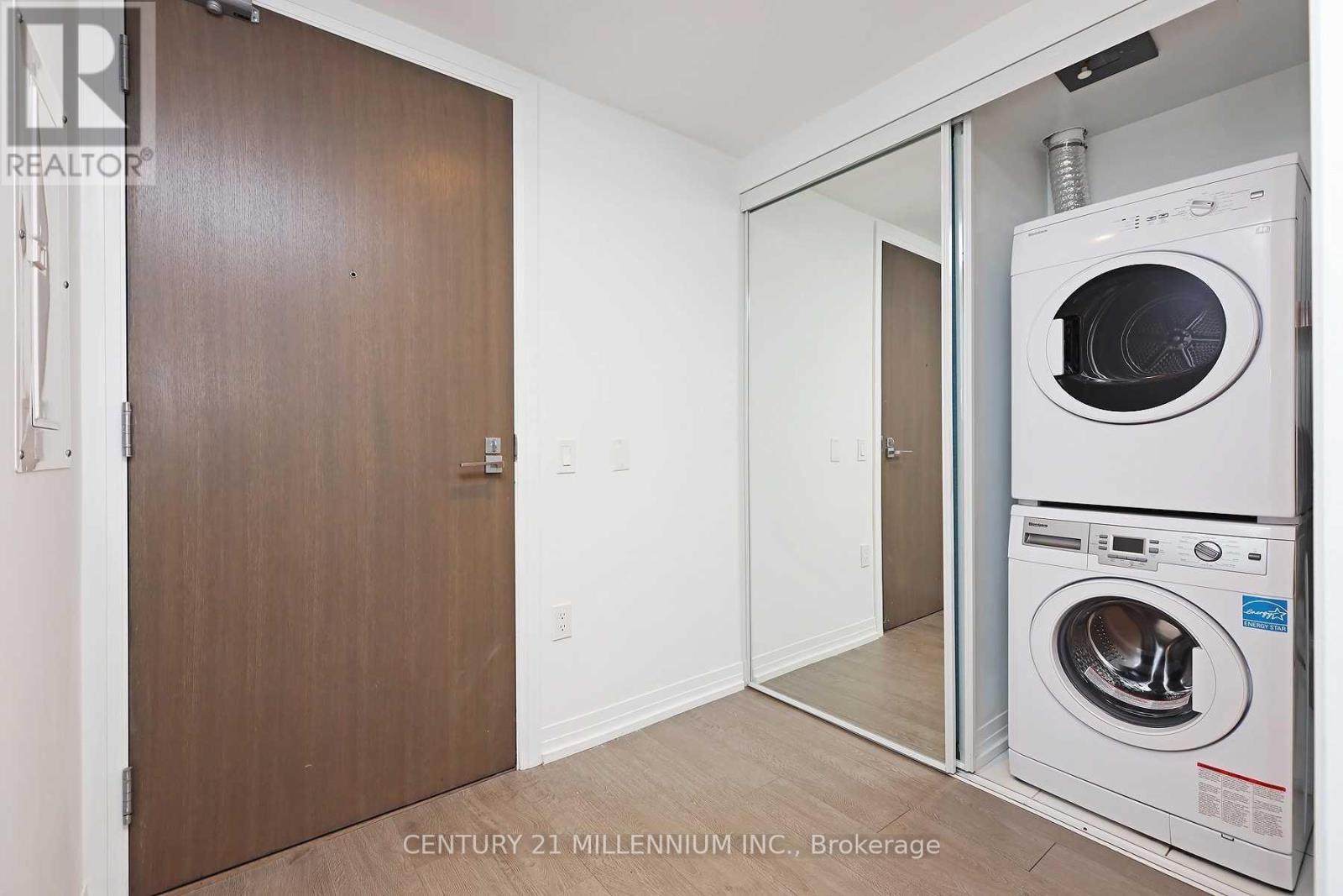 819 - 251 Jarvis Street, Toronto, Ontario  M5B 0C3 - Photo 3 - C13734144
