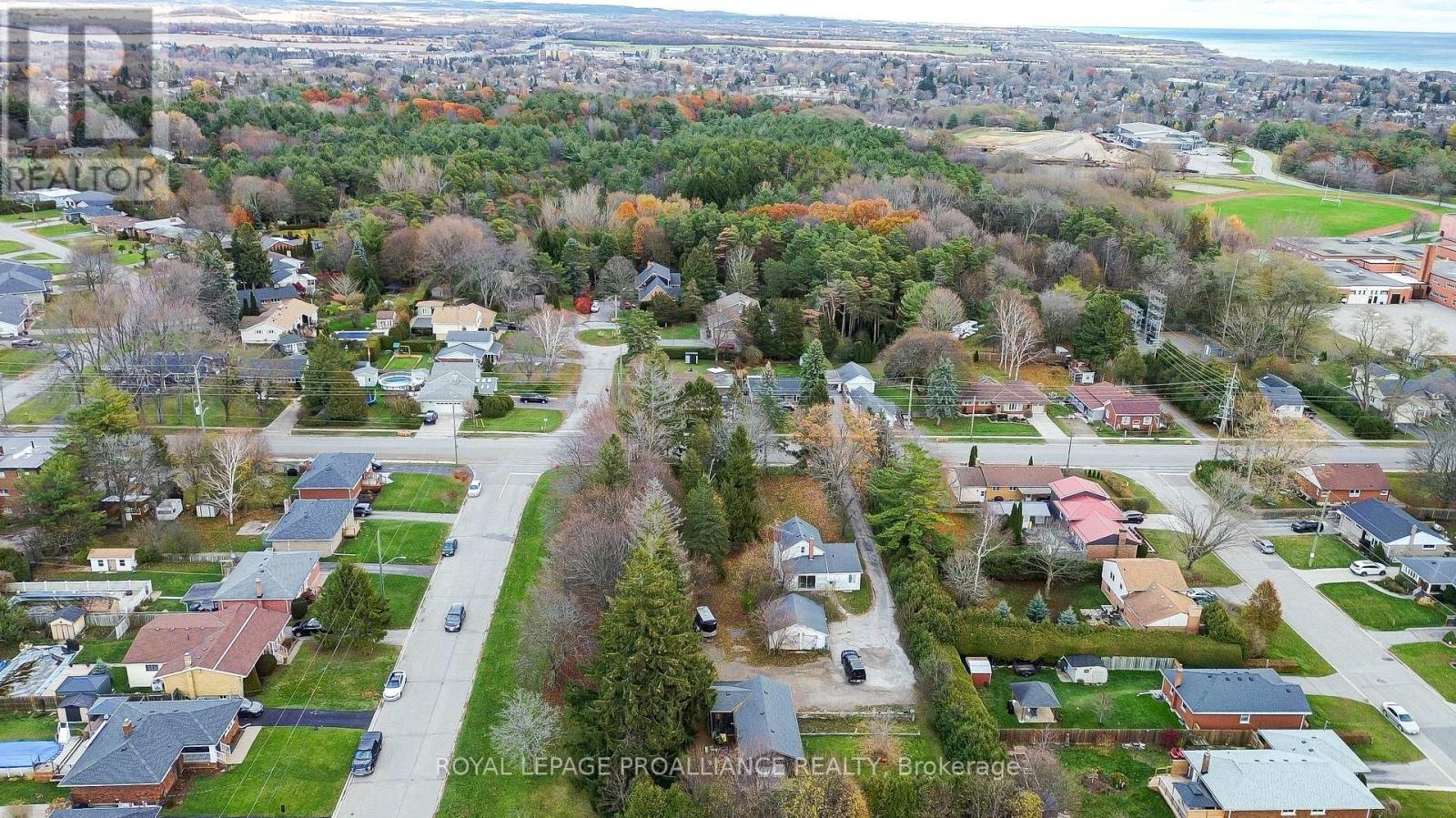 198 Victoria Street N, Port Hope, Ontario  L1A 3N3 - Photo 17 - X12476384