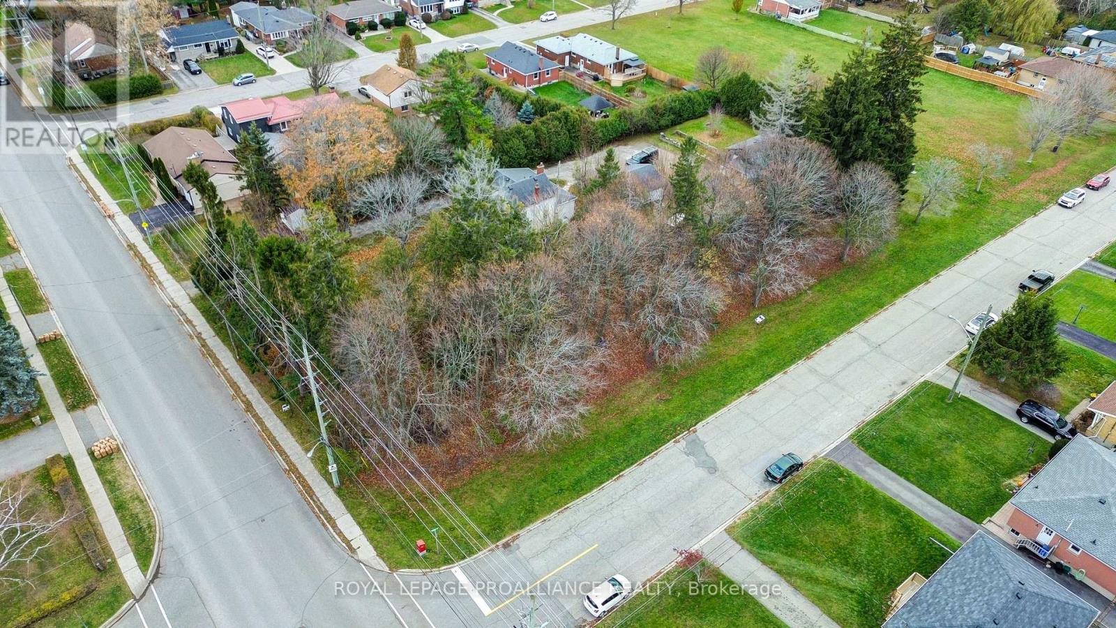 198 Victoria Street N, Port Hope, Ontario  L1A 3N3 - Photo 8 - X12476384