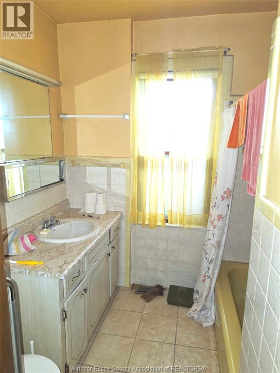 2710 Seminole, Windsor, Ontario  N8Y 1X8 - Photo 11 - 26021381