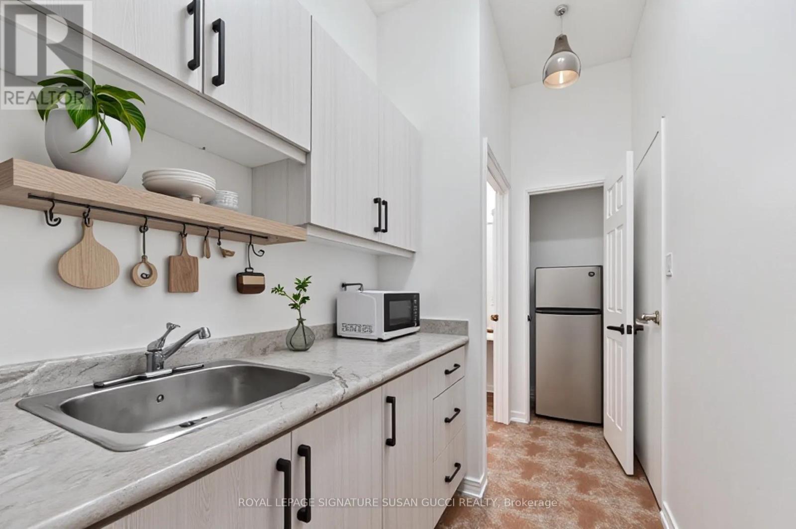 41 Blair Street, Toronto, Ontario  M4B 3N5 - Photo 21 - E13734056