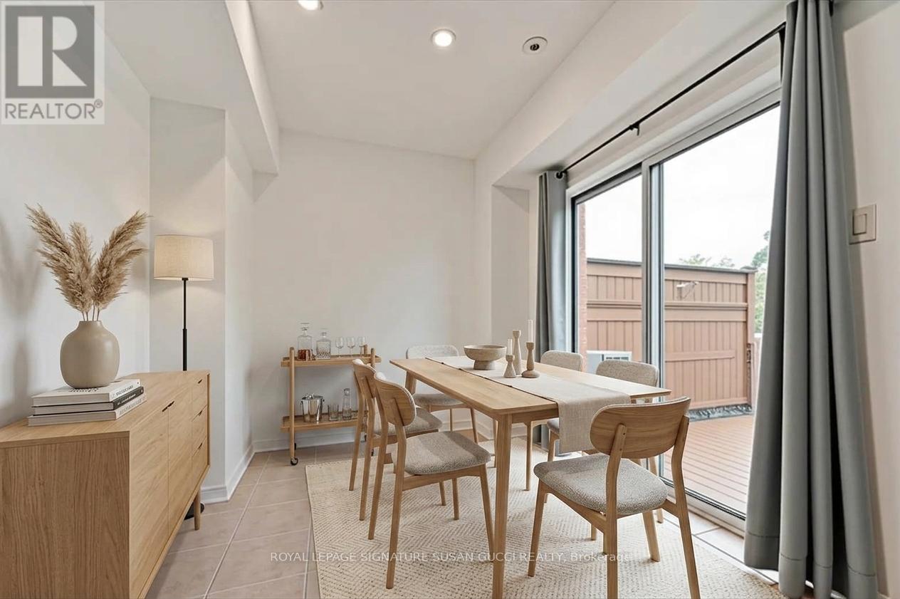 41 Blair Street, Toronto, Ontario  M4B 3N5 - Photo 7 - E13734056