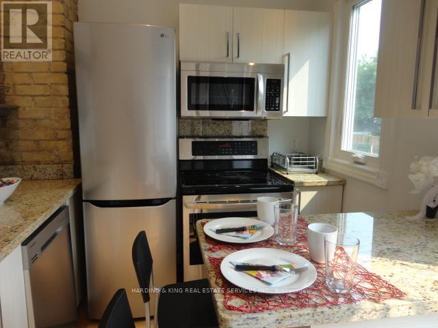 Suite 2 - 33 Connaught Avenue, Toronto (Greenwood-Coxwell), Ontario  M4L 2V8 - Photo 12 - E13734140