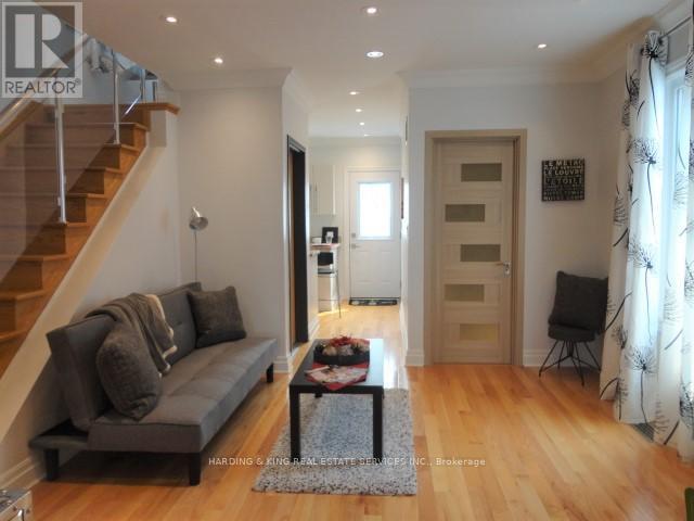 Suite 2 - 33 Connaught Avenue, Toronto (Greenwood-Coxwell), Ontario  M4L 2V8 - Photo 5 - E13734140