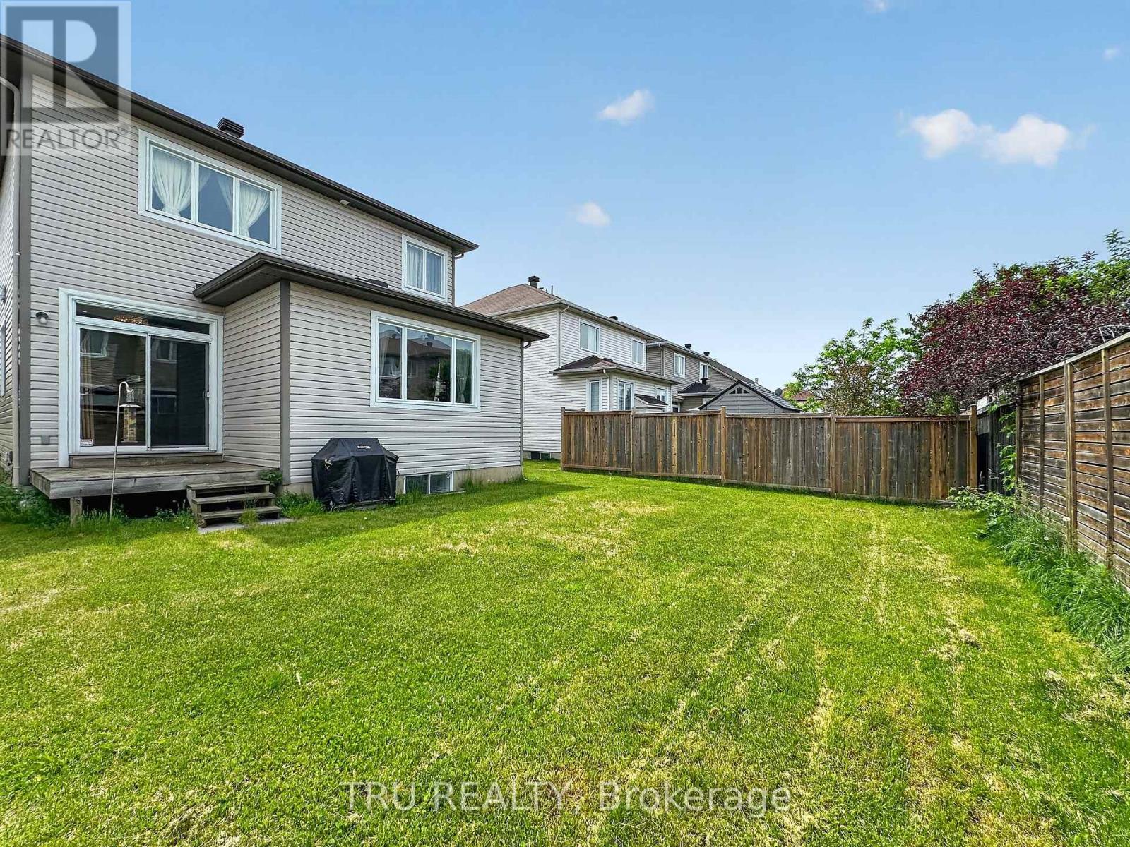 200 Celtic Ridge Crescent, Ottawa, Ontario  K2W 0C1 - Photo 3 - X13414392