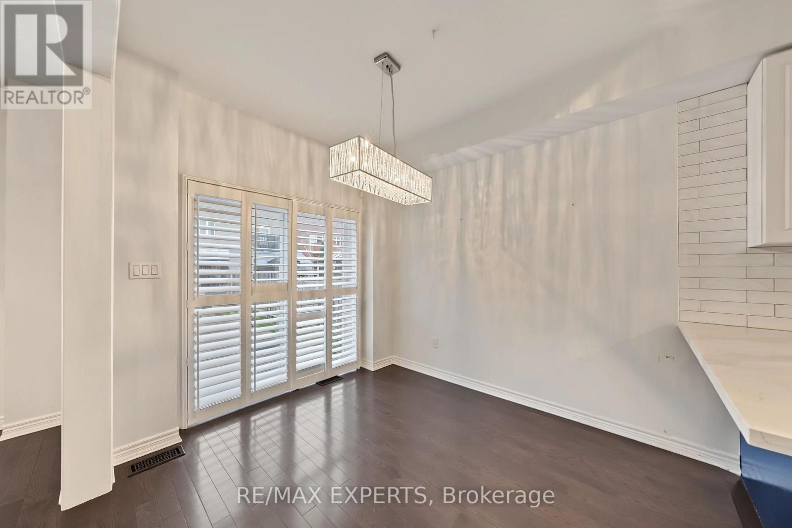 39 Naylor Drive, Bradford West Gwillimbury (Bradford), Ontario  L3Z 0K1 - Photo 10 - N13733958