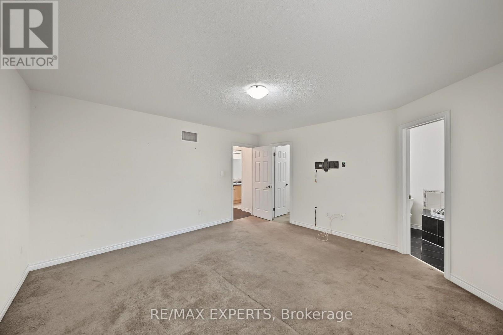 39 Naylor Drive, Bradford West Gwillimbury (Bradford), Ontario  L3Z 0K1 - Photo 27 - N13733958