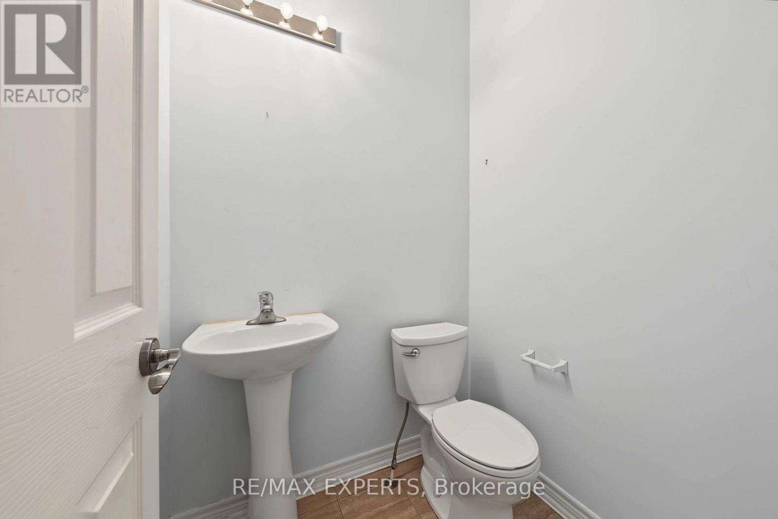 39 Naylor Drive, Bradford West Gwillimbury (Bradford), Ontario  L3Z 0K1 - Photo 5 - N13733958