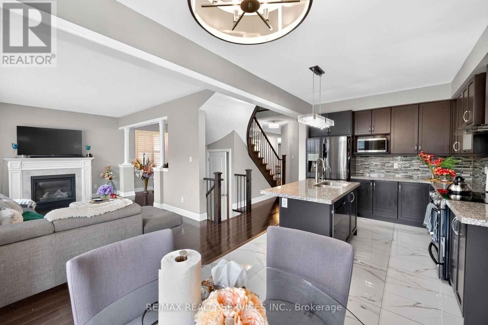 484 Greenwood Drive, Essa (Angus), Ontario  L0M 1B4 - Photo 16 - N13734010
