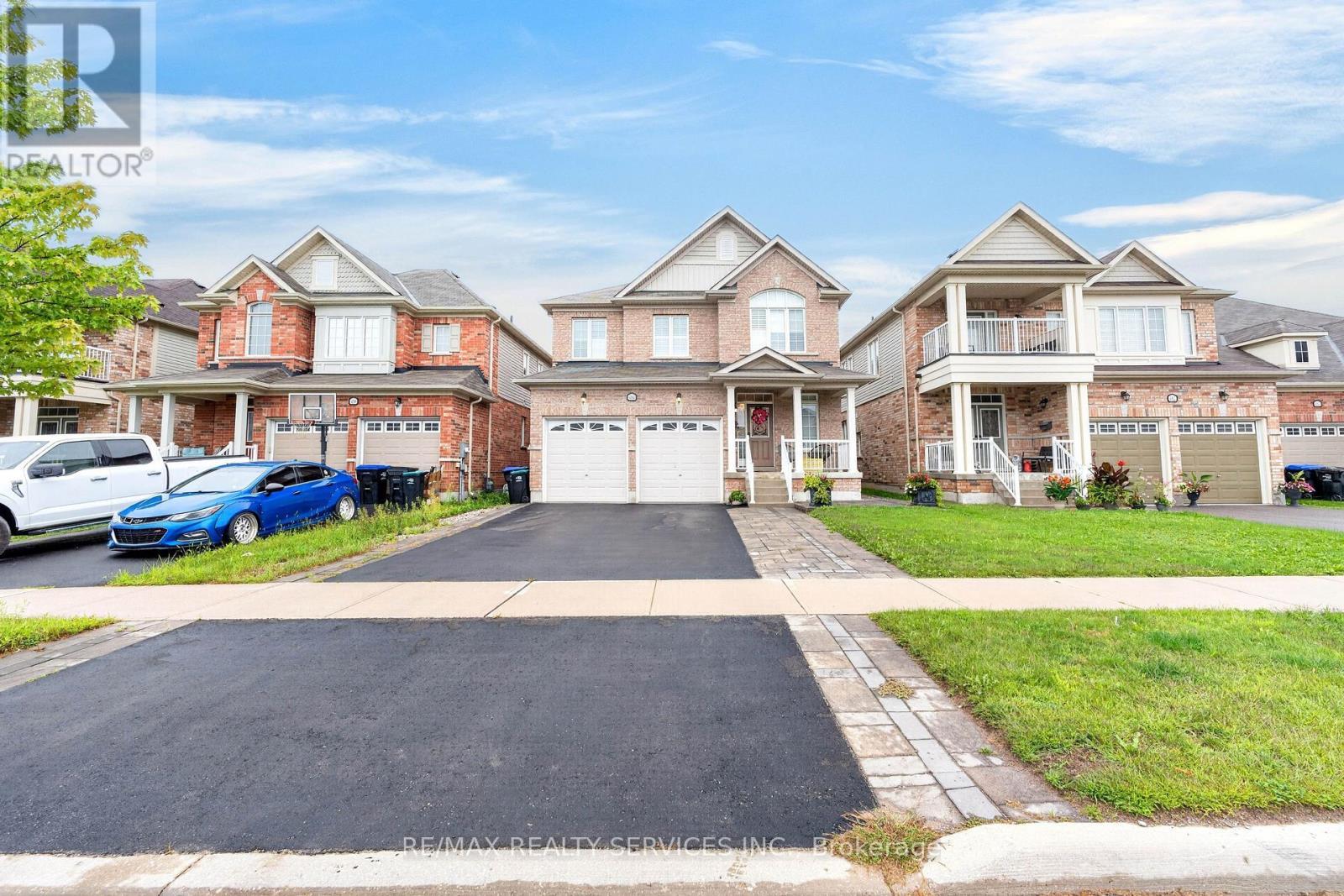 484 Greenwood Drive, Essa (Angus), Ontario  L0M 1B4 - Photo 3 - N13734010