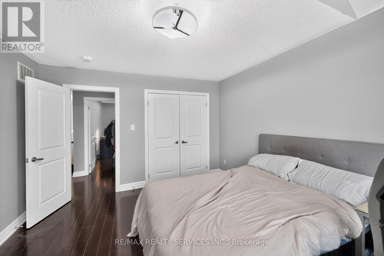 484 Greenwood Drive, Essa (Angus), Ontario  L0M 1B4 - Photo 34 - N13734010