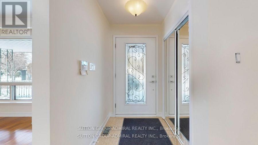 Upper - 129 Crestwood Road, Vaughan, Ontario  L4J 1A7 - Photo 28 - N13734038