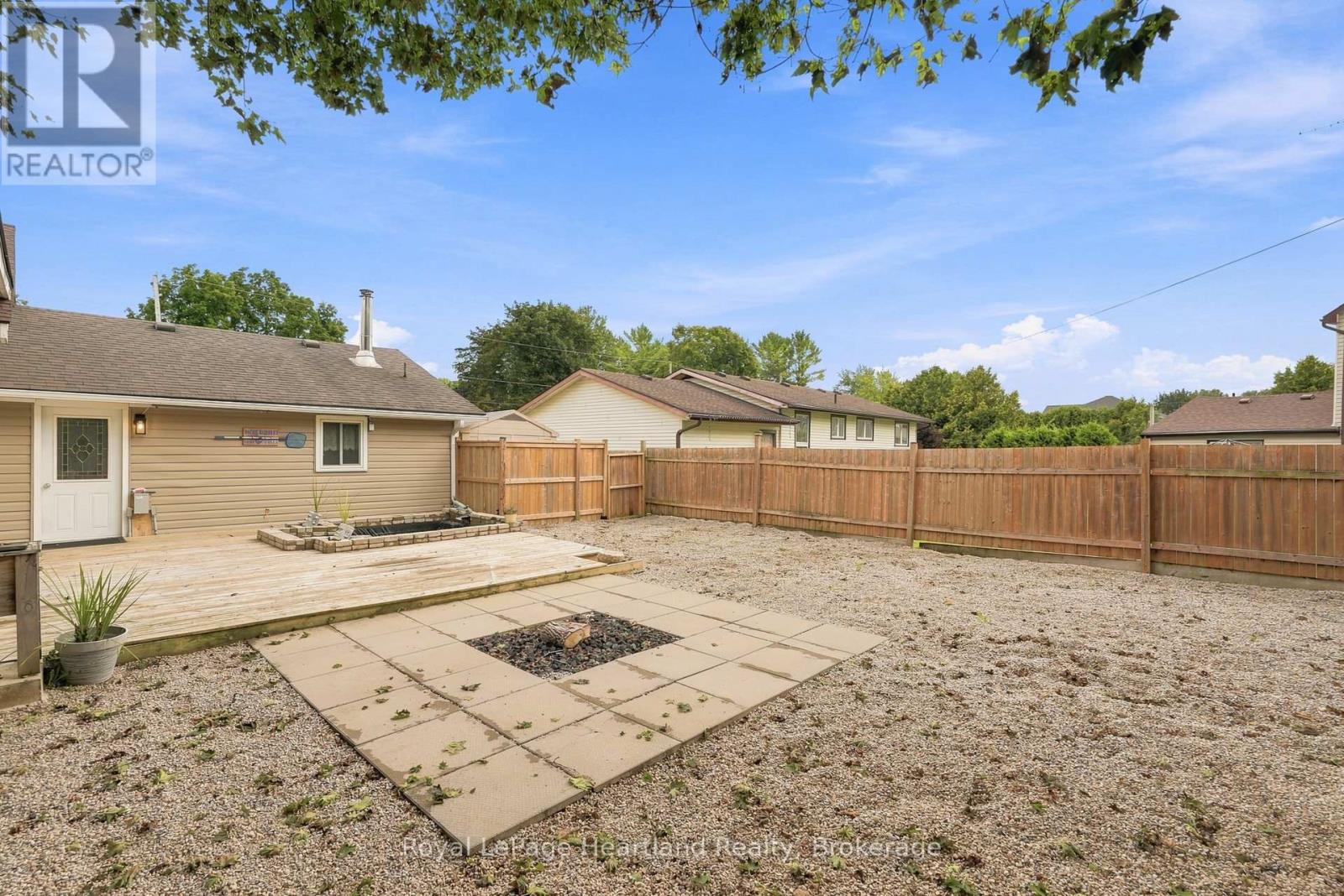 1041 Main Street, Howick, Ontario  N0G 2X0 - Photo 31 - X13734062