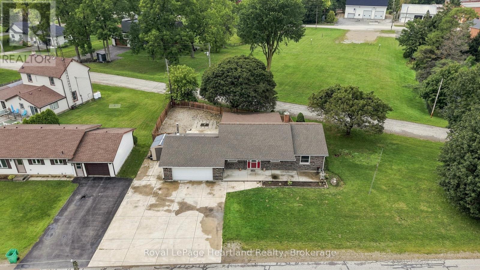 1041 Main Street, Howick, Ontario  N0G 2X0 - Photo 40 - X13734062
