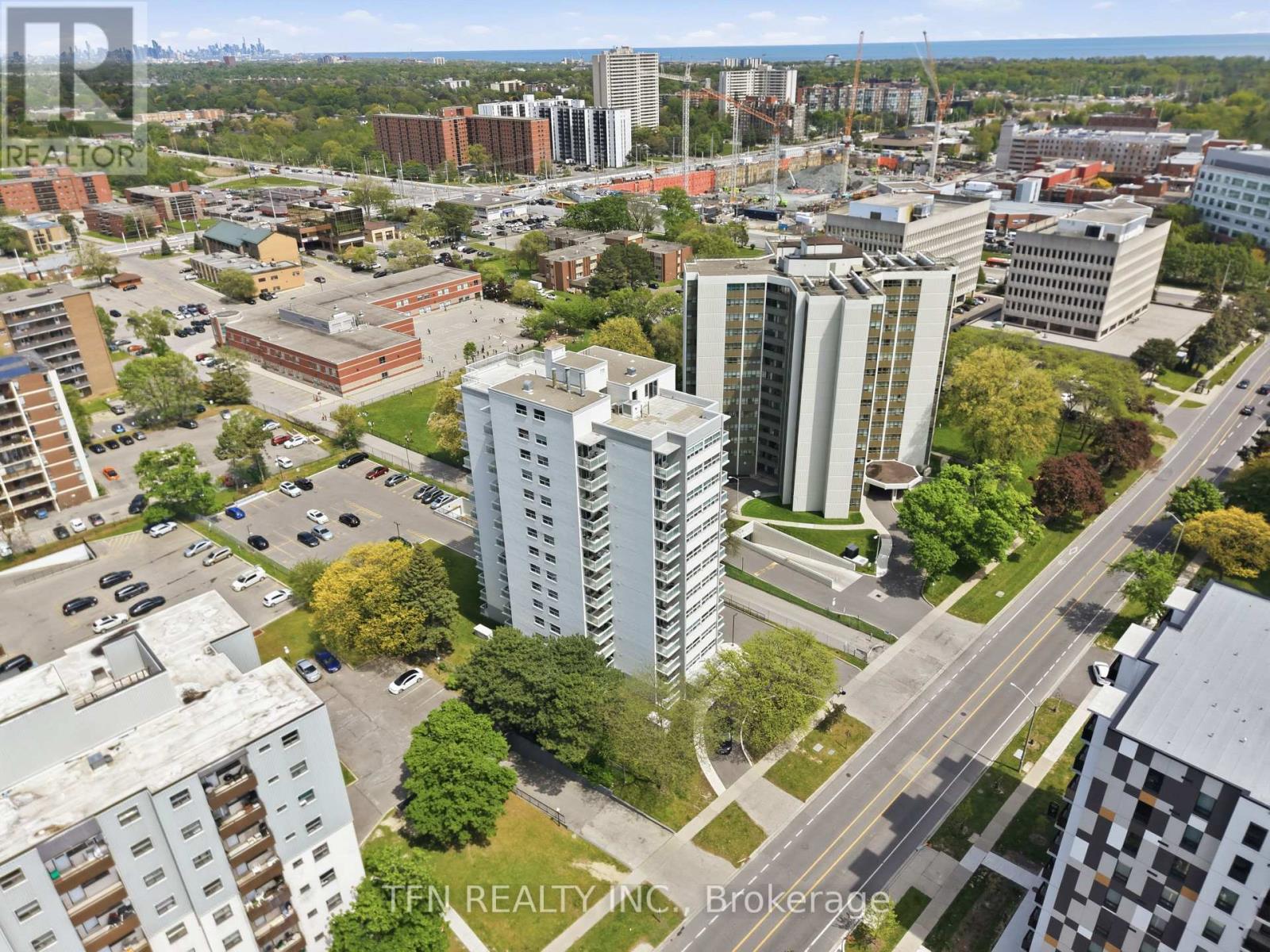 1204 - 2345 Confederation Parkway, Mississauga, Ontario  L5B 2H3 - Photo 22 - W13237288
