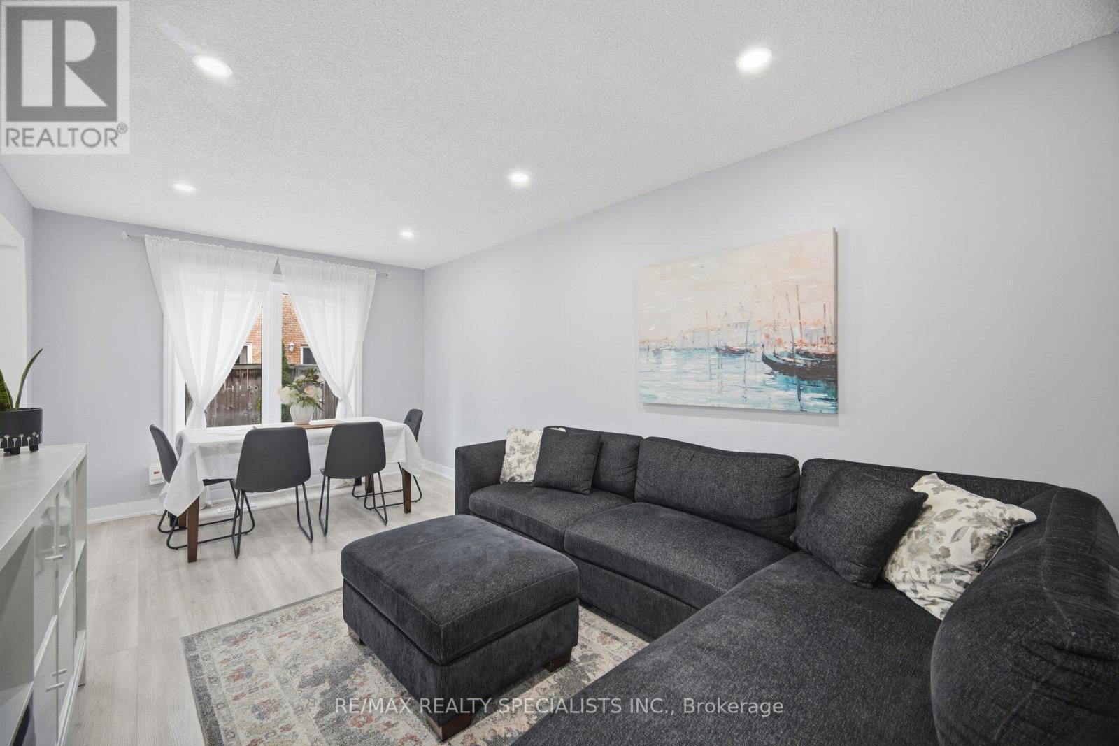 69 Wood Circle, Caledon, Ontario  L7E 1R4 - Photo 7 - W13516584