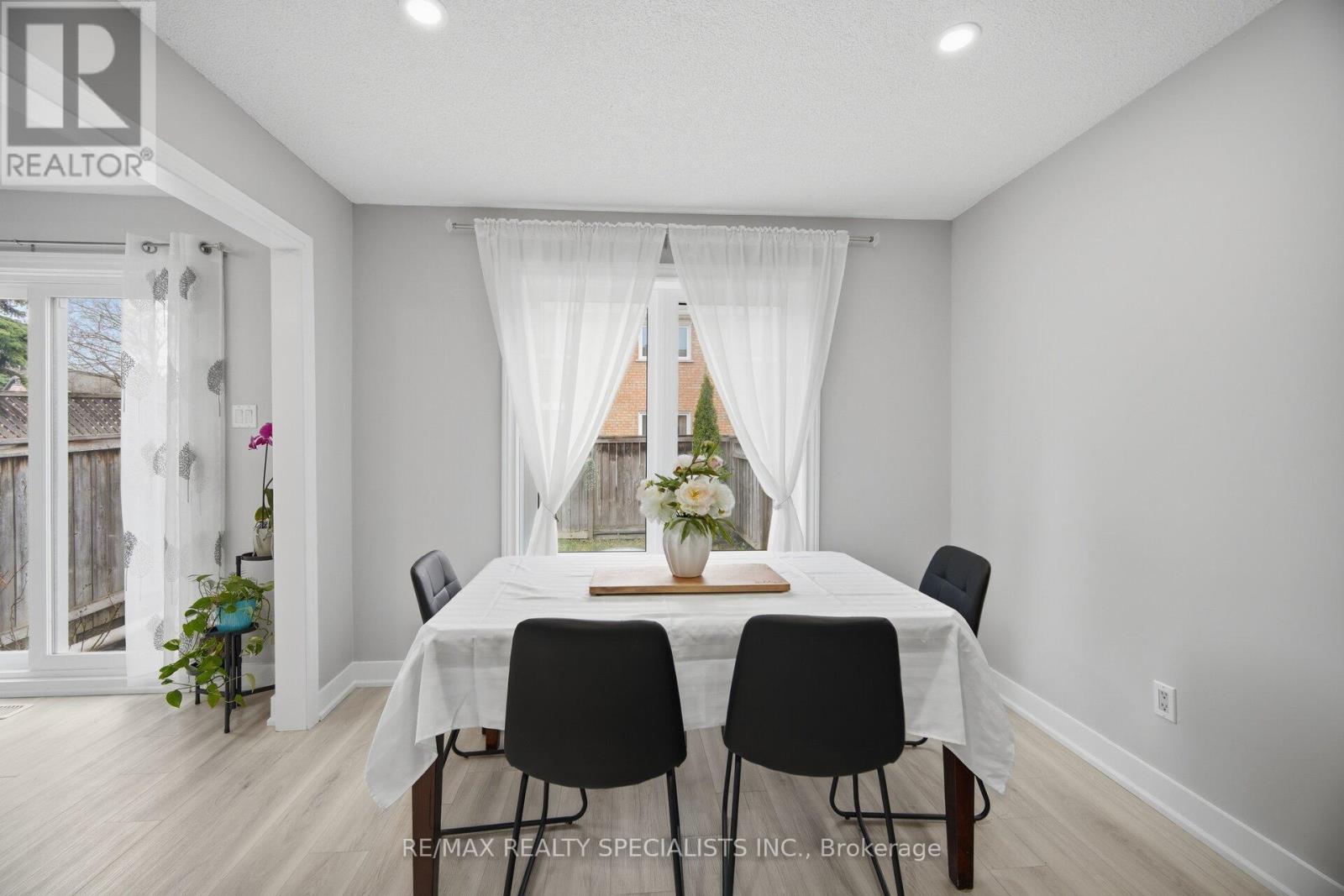 69 Wood Circle, Caledon, Ontario  L7E 1R4 - Photo 9 - W13516584