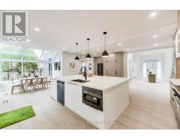 58 FORSYTH AVENUE N, Hamilton, Ontario