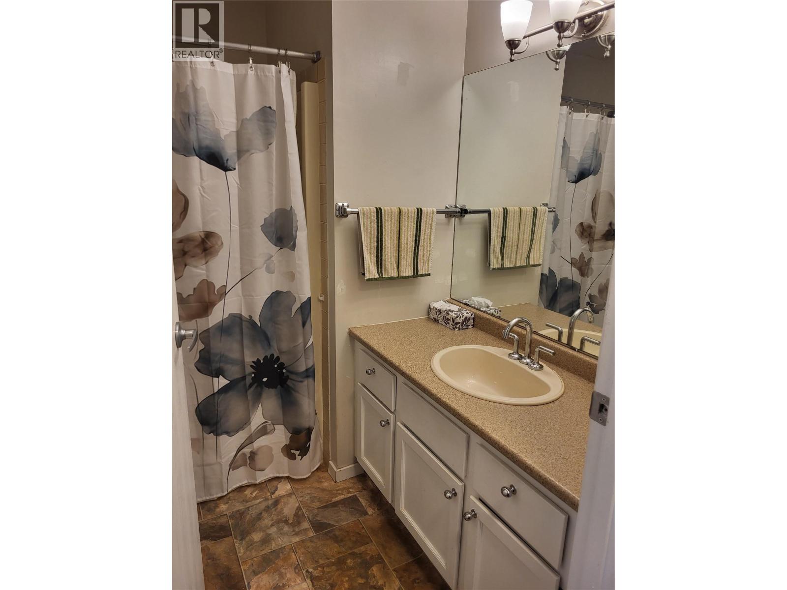 601 Wade Avenue W Unit# 105, Penticton, British Columbia  V2A 1V6 - Photo 7 - 10392065