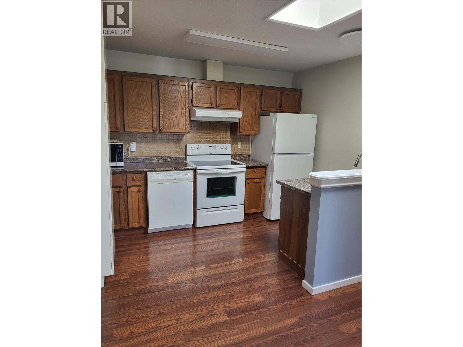 601 Wade Avenue W Unit# 105, Penticton, British Columbia  V2A 1V6 - Photo 3 - 10392065