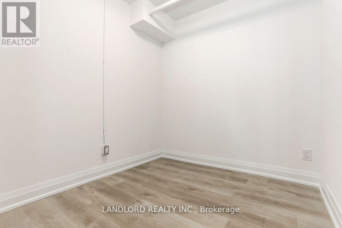 23 - 2520 Bloor Street W, Toronto, Ontario  M6S 1R8 - Photo 12 - W13734032