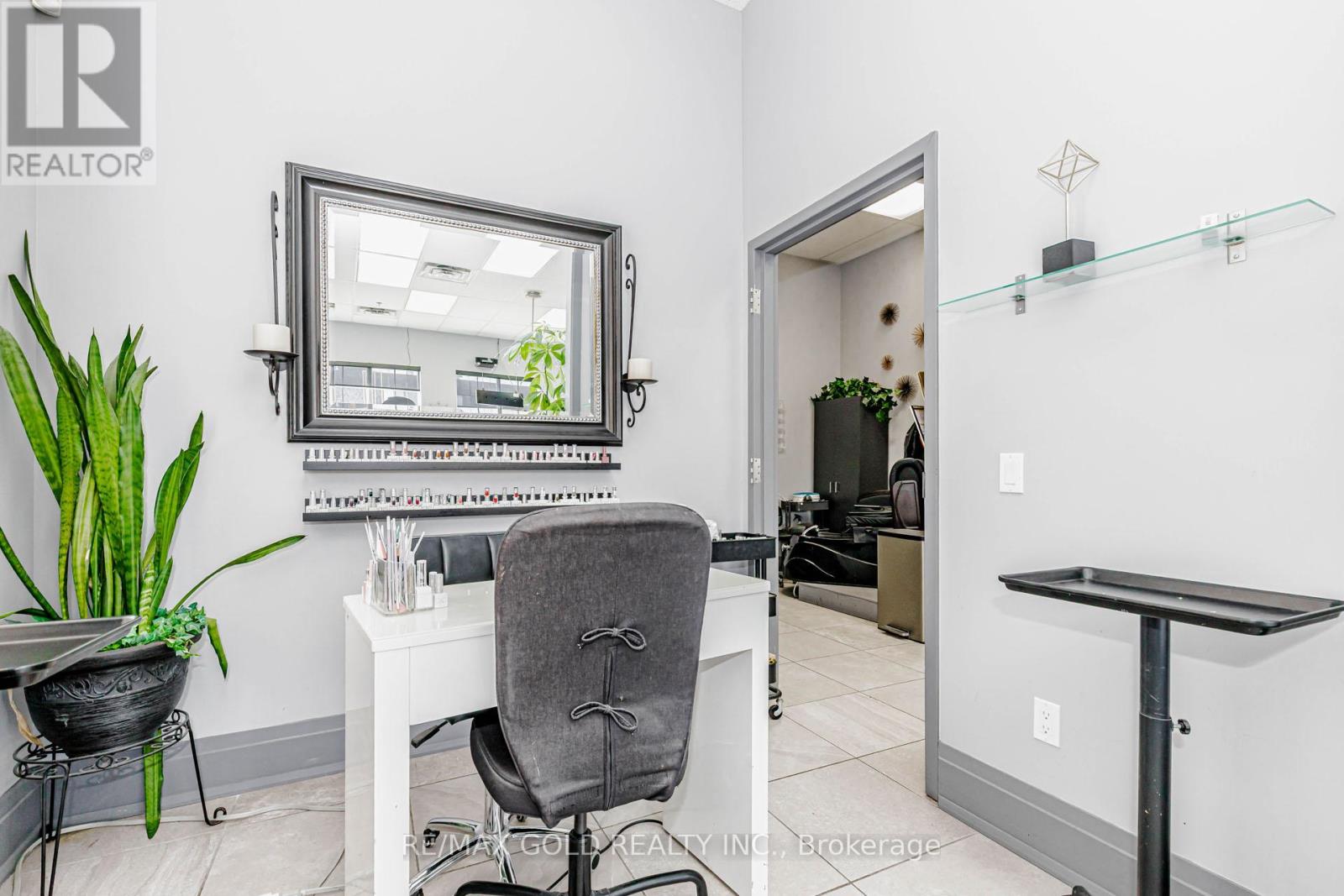 16 - 143 Clarence Street, Unit 16 Street, Brampton, Ontario  L6W 1T2 - Photo 25 - W13734048