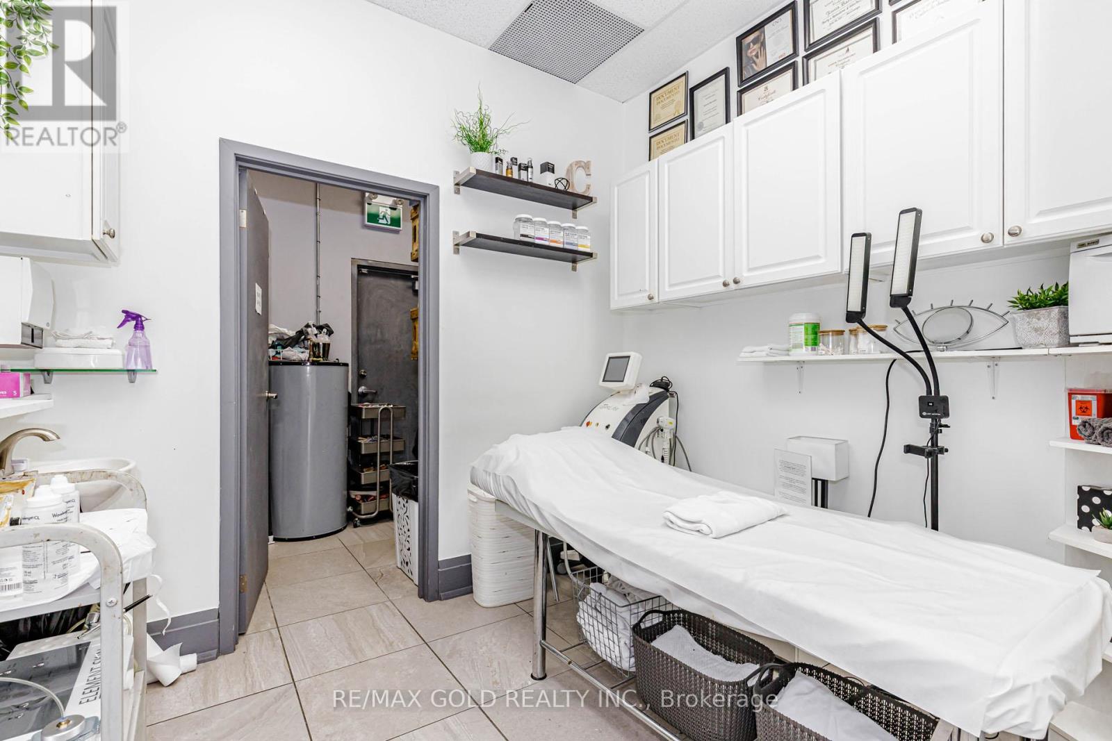 16 - 143 Clarence Street, Unit 16 Street, Brampton, Ontario  L6W 1T2 - Photo 44 - W13734048