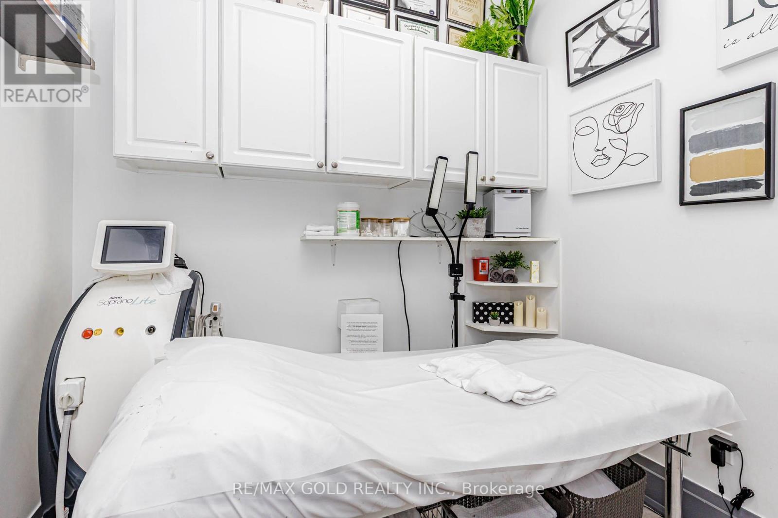16 - 143 Clarence Street, Unit 16 Street, Brampton, Ontario  L6W 1T2 - Photo 46 - W13734048