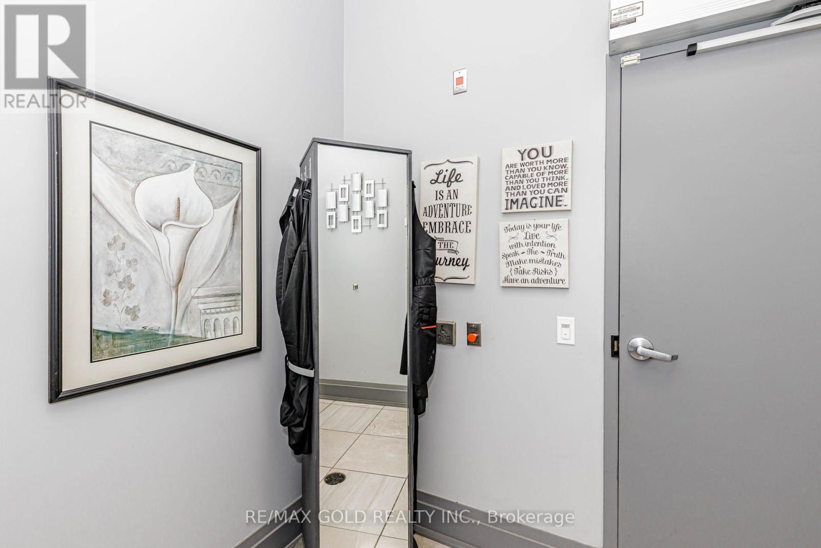 16 - 143 Clarence Street, Unit 16 Street, Brampton, Ontario  L6W 1T2 - Photo 48 - W13734048
