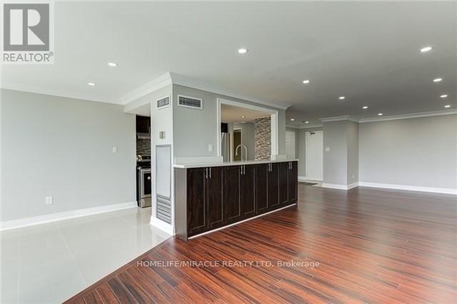 710 - 3 Rowntree Road, Toronto, Ontario  M9V 5G8 - Photo 5 - W13734096