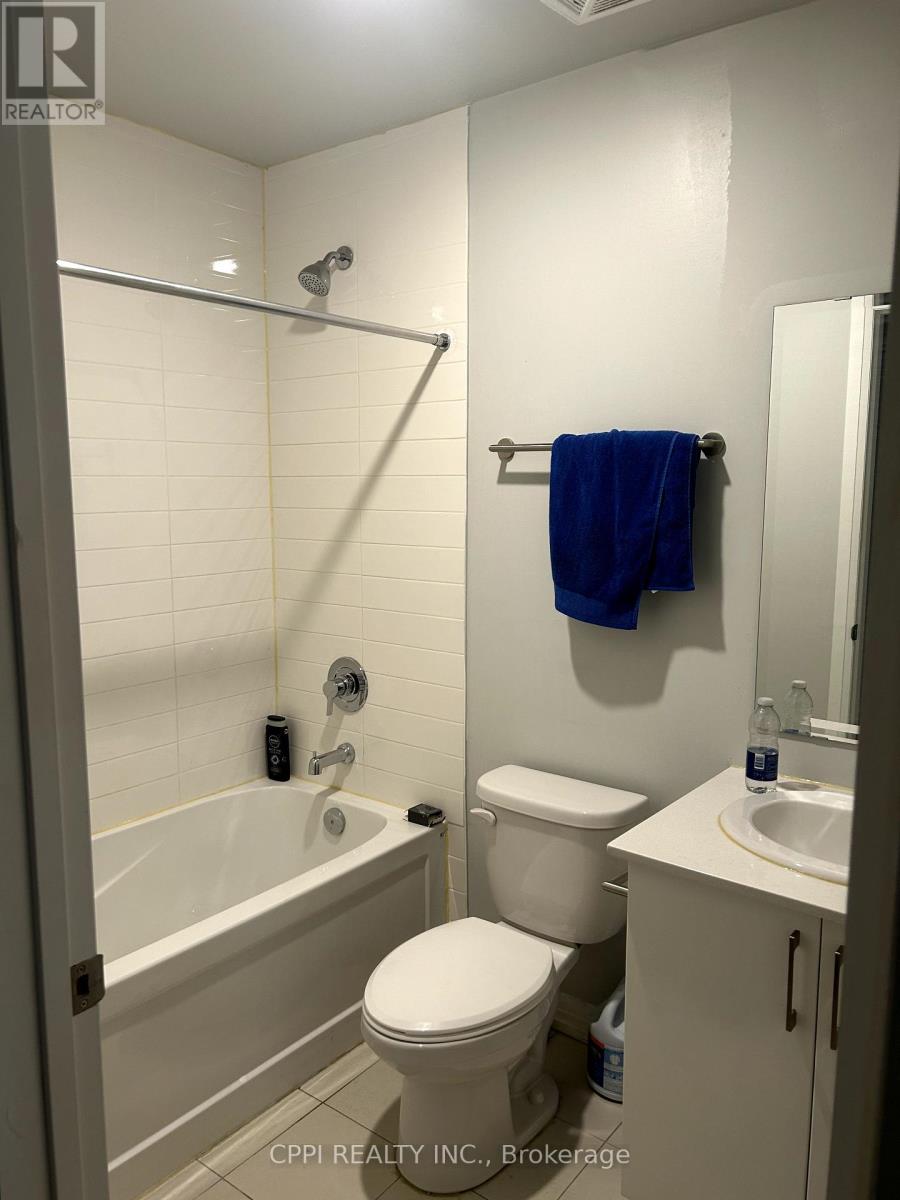 318b - 402 East Mall Drive, Toronto (Islington-City Centre West), Ontario  M9C 5J5 - Photo 2 - W13734108