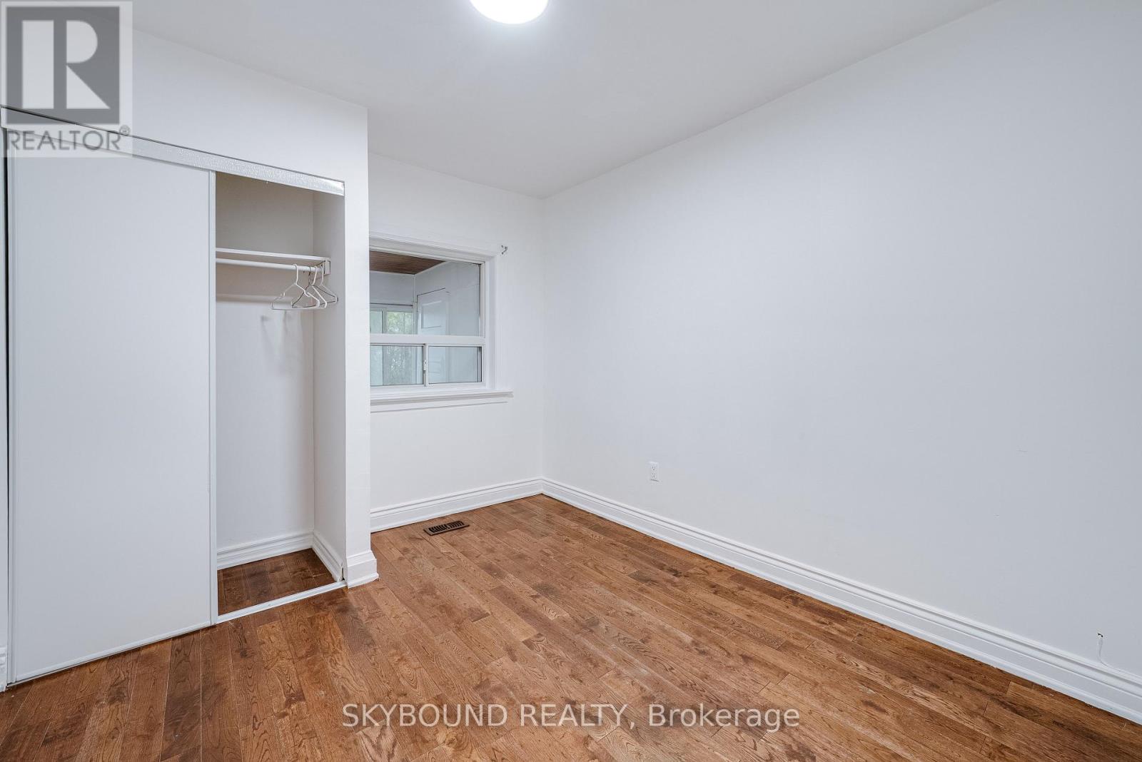 43 Craydon Avenue, Toronto, Ontario  M6M 2C8 - Photo 10 - W13734126