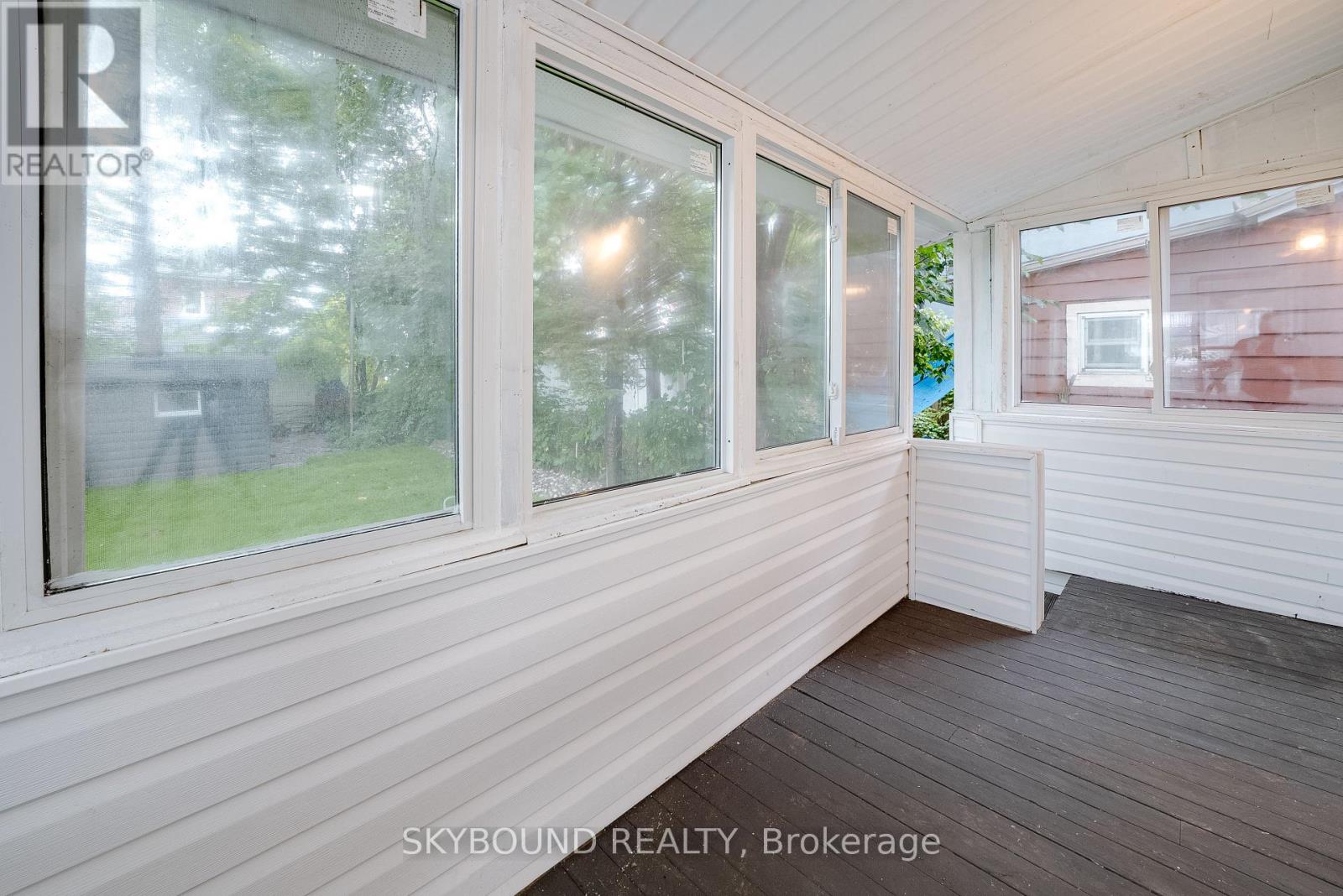 43 Craydon Avenue, Toronto, Ontario  M6M 2C8 - Photo 33 - W13734126