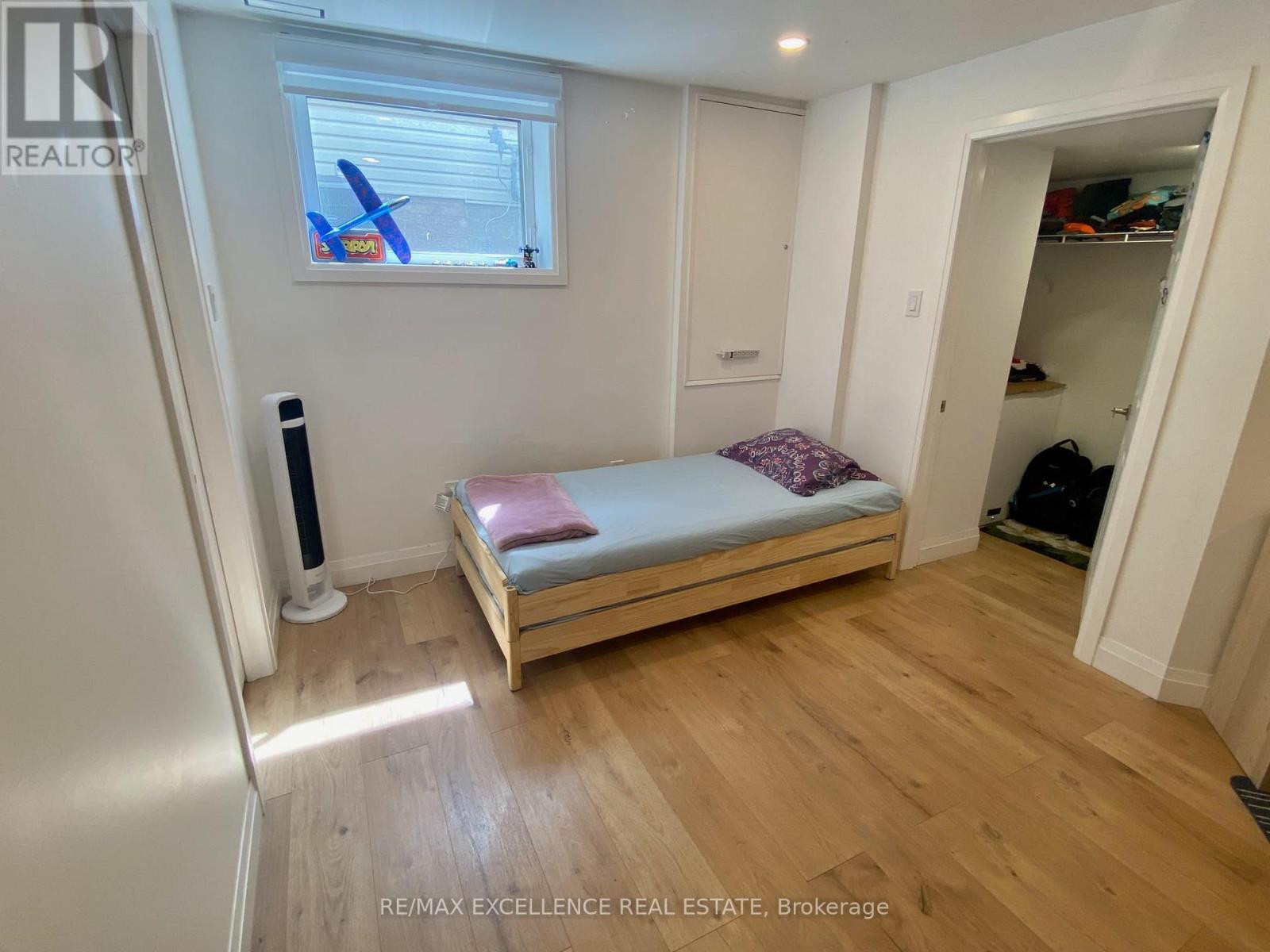 Walkout Basement - 46 Tradewinds Place, Kitchener, Ontario  N2N 3G4 - Photo 10 - X13734094