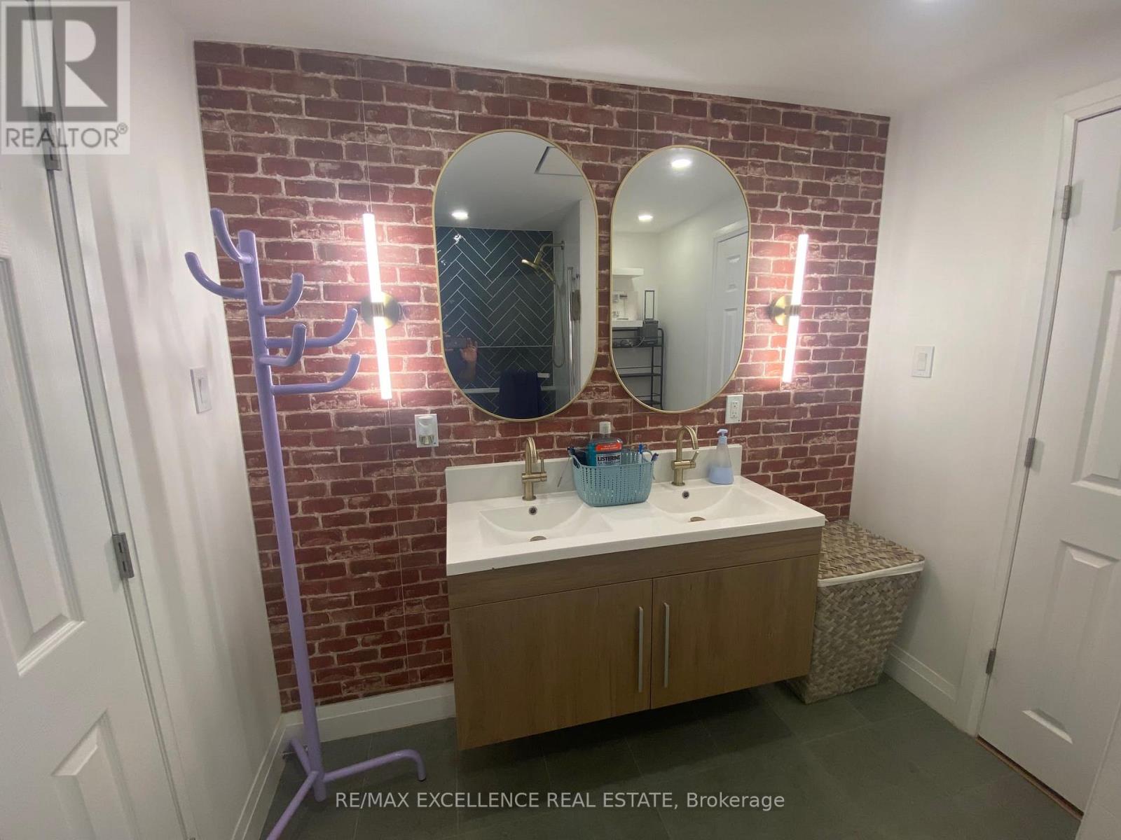 Walkout Basement - 46 Tradewinds Place, Kitchener, Ontario  N2N 3G4 - Photo 11 - X13734094