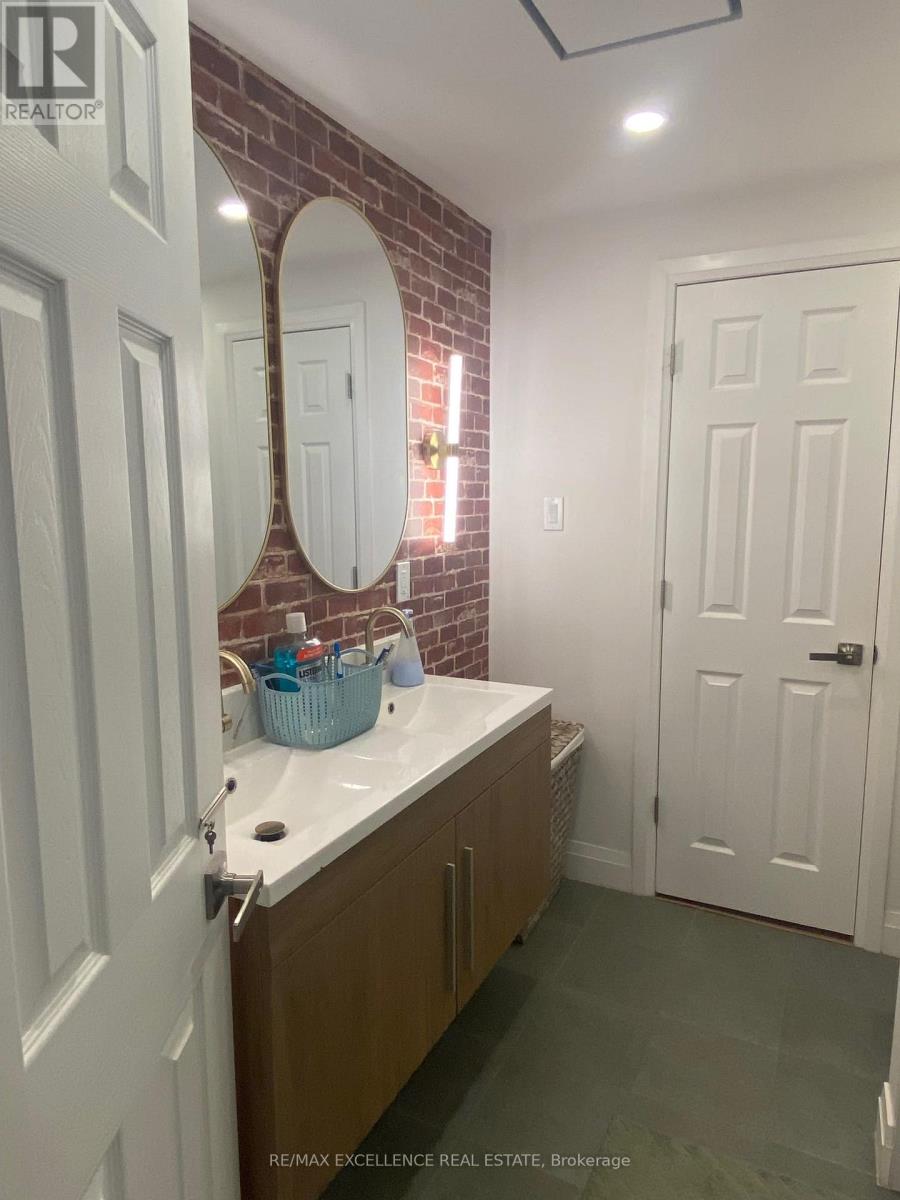 Walkout Basement - 46 Tradewinds Place, Kitchener, Ontario  N2N 3G4 - Photo 15 - X13734094