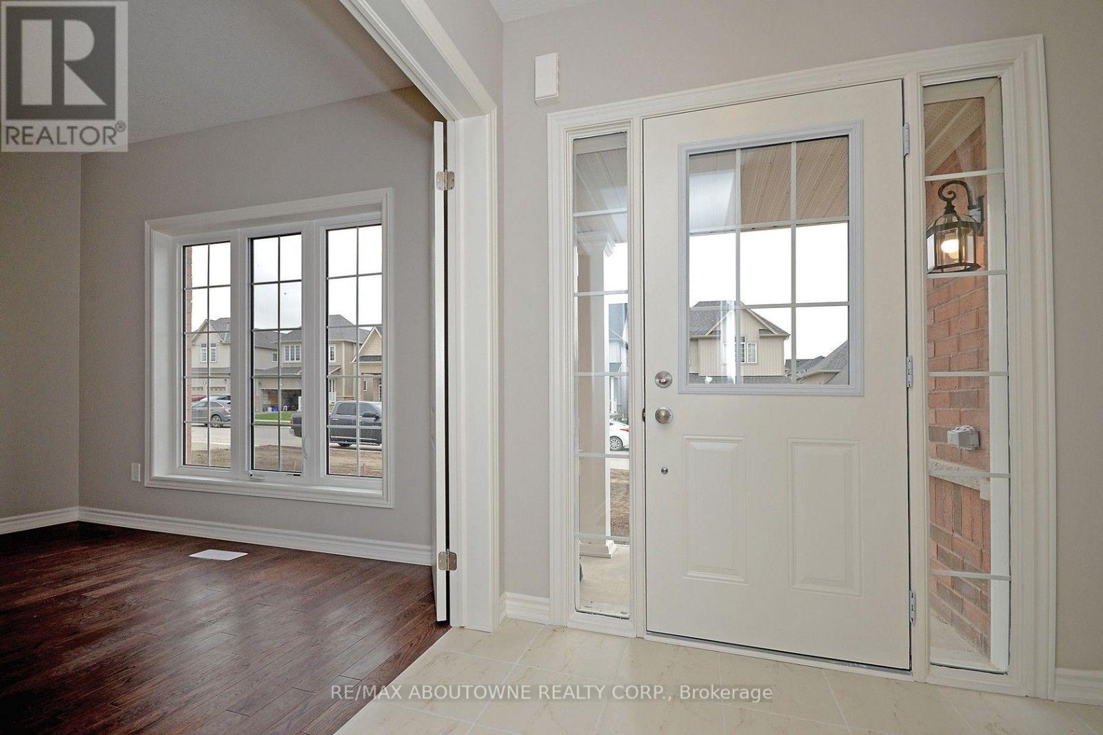 22 Ryan Street, Centre Wellington, Ontario  N1M 0C9 - Photo 4 - X13734148
