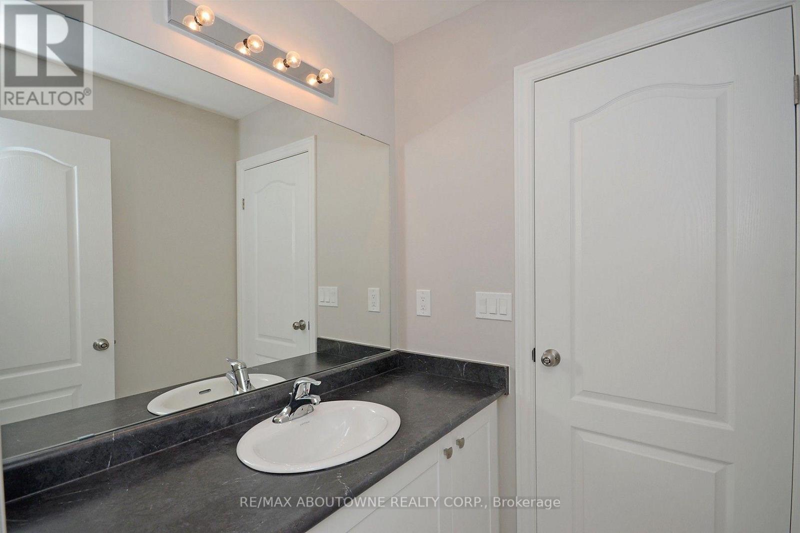 22 Ryan Street, Centre Wellington, Ontario  N1M 0C9 - Photo 47 - X13734148