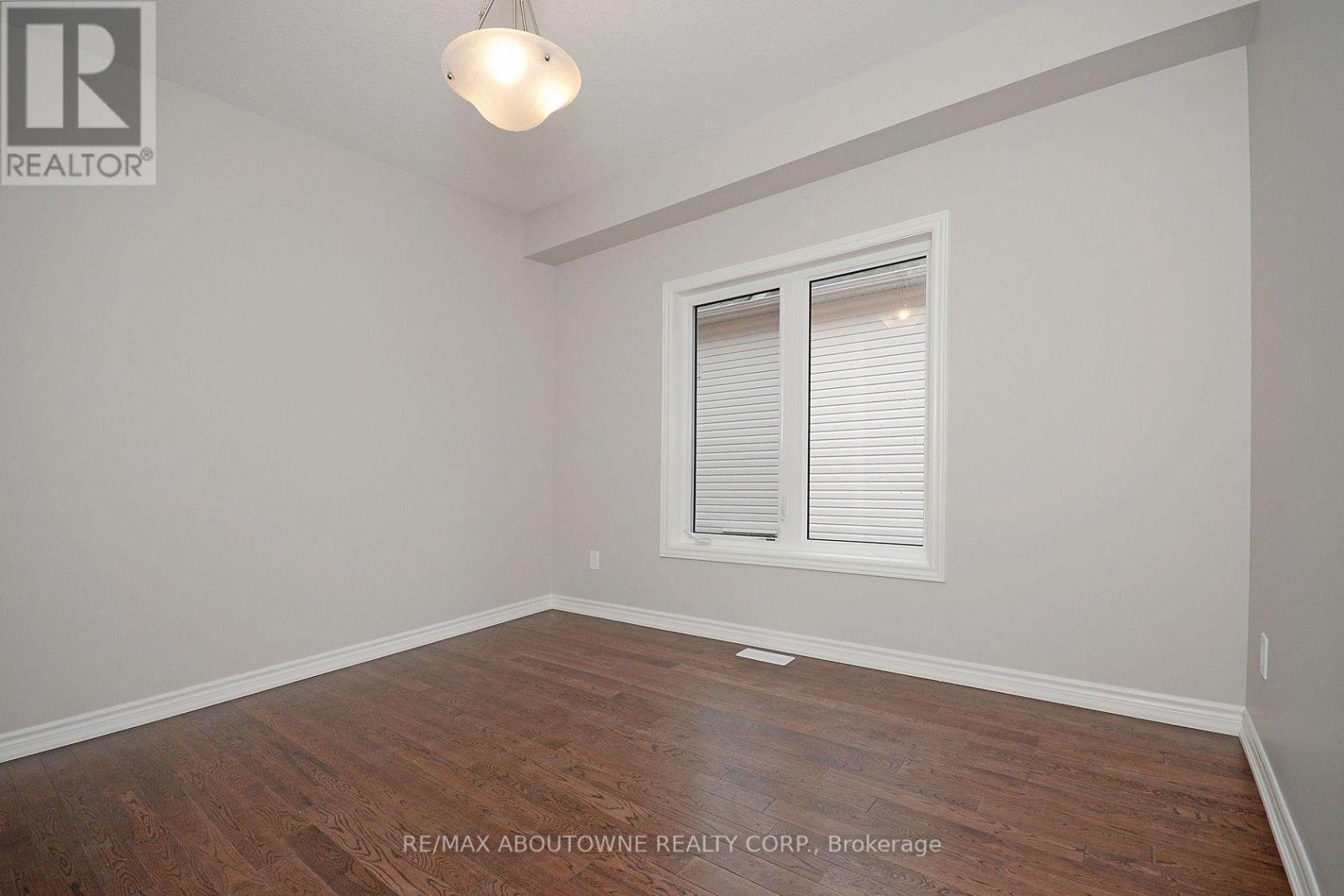 22 Ryan Street, Centre Wellington, Ontario  N1M 0C9 - Photo 8 - X13734148