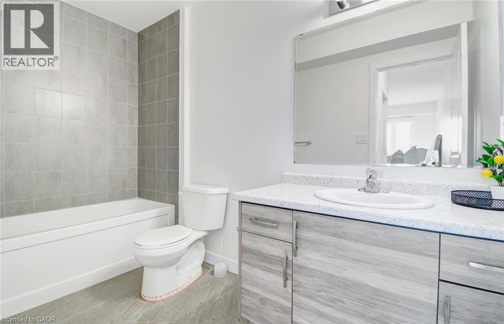 150 Rochefort Street Unit# E, Kitchener, Ontario  N2R 0P5 - Photo 41 - 40852938