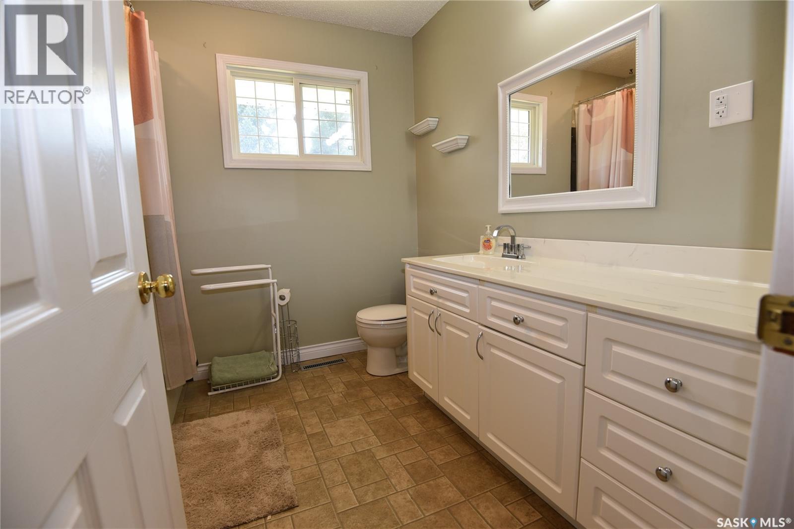 614 10th Avenue W, Nipawin, Saskatchewan  S0E 1E0 - Photo 19 - SK047224