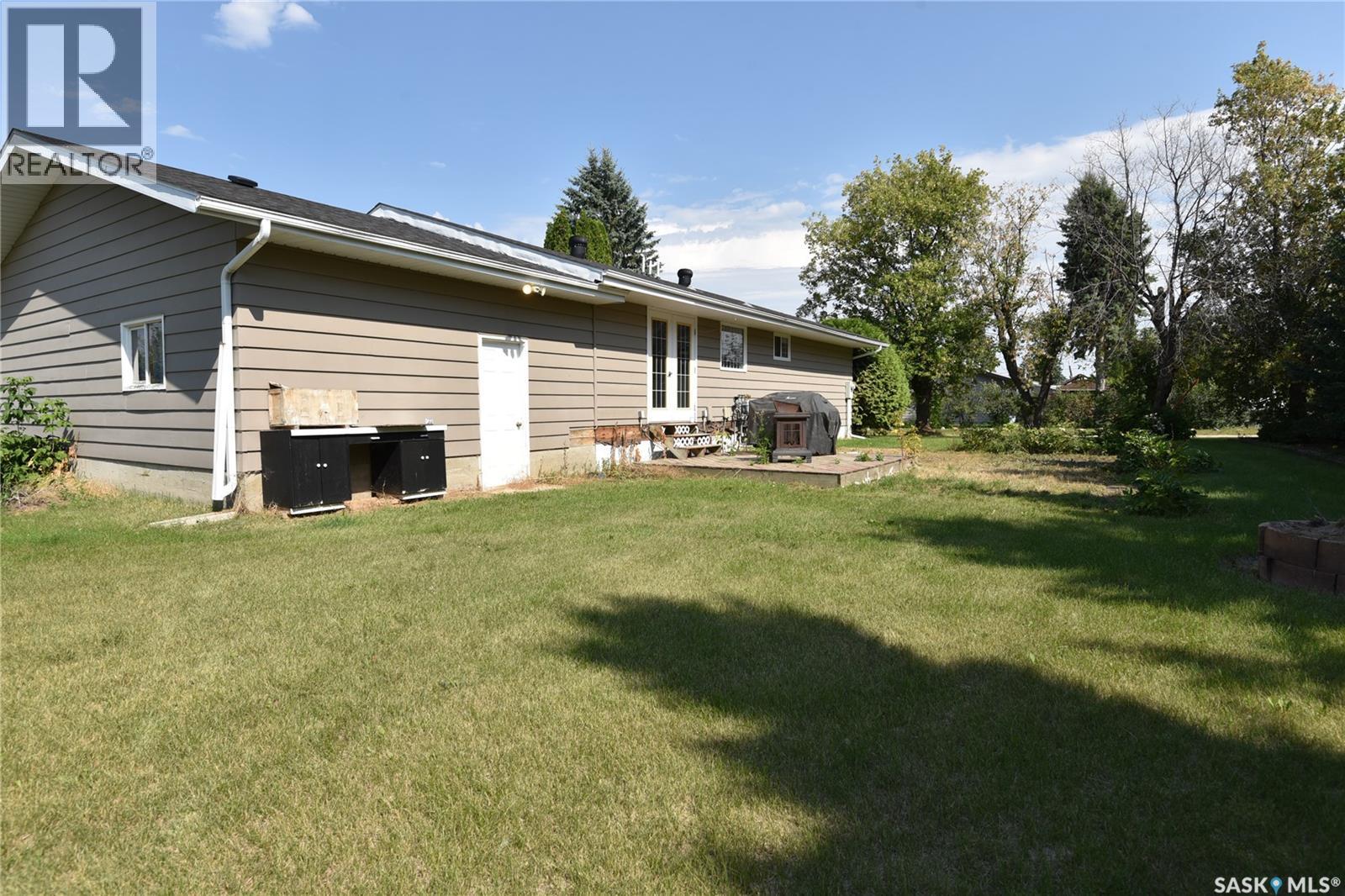 614 10th Avenue W, Nipawin, Saskatchewan  S0E 1E0 - Photo 31 - SK047224