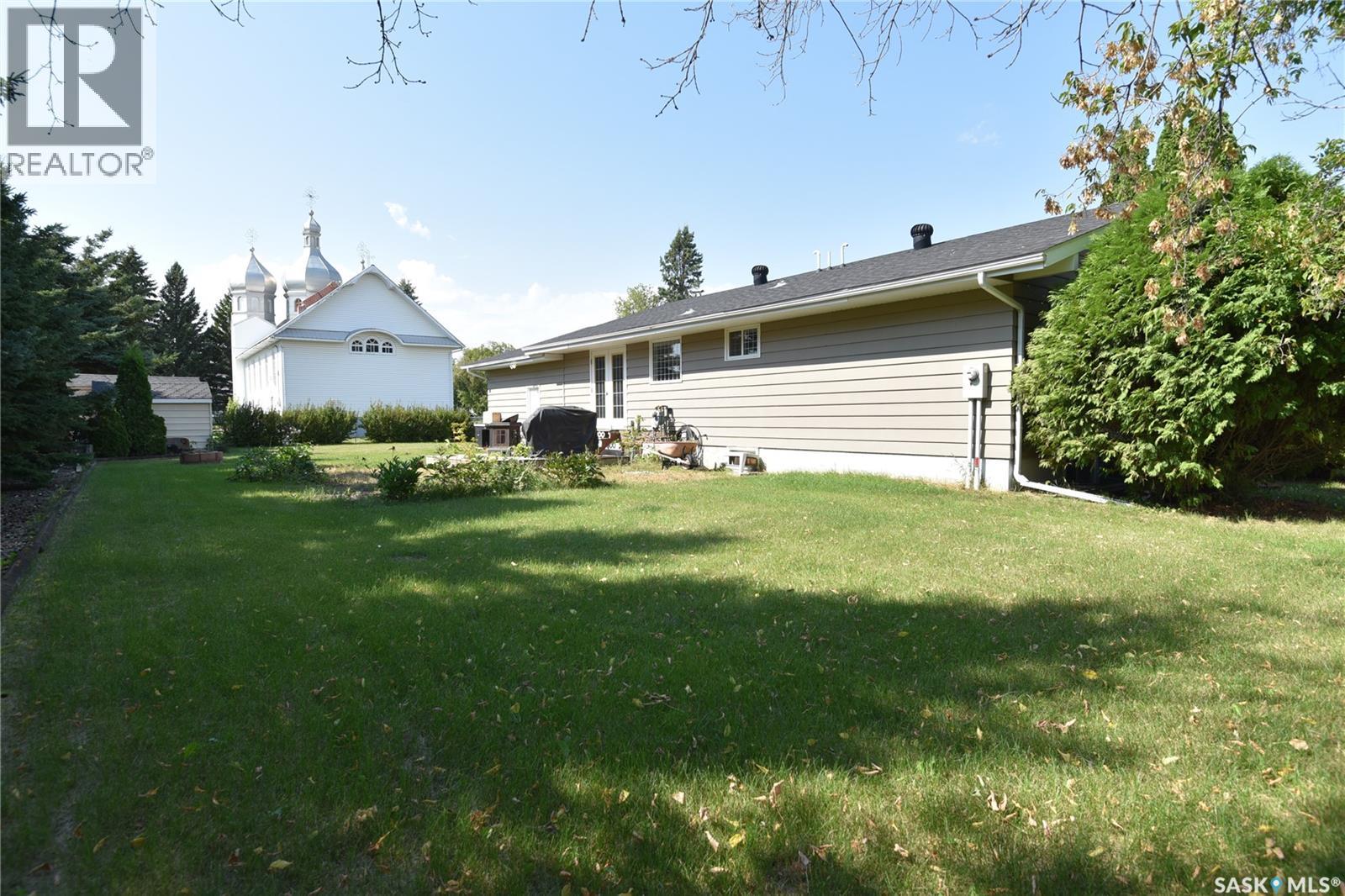 614 10th Avenue W, Nipawin, Saskatchewan  S0E 1E0 - Photo 33 - SK047224
