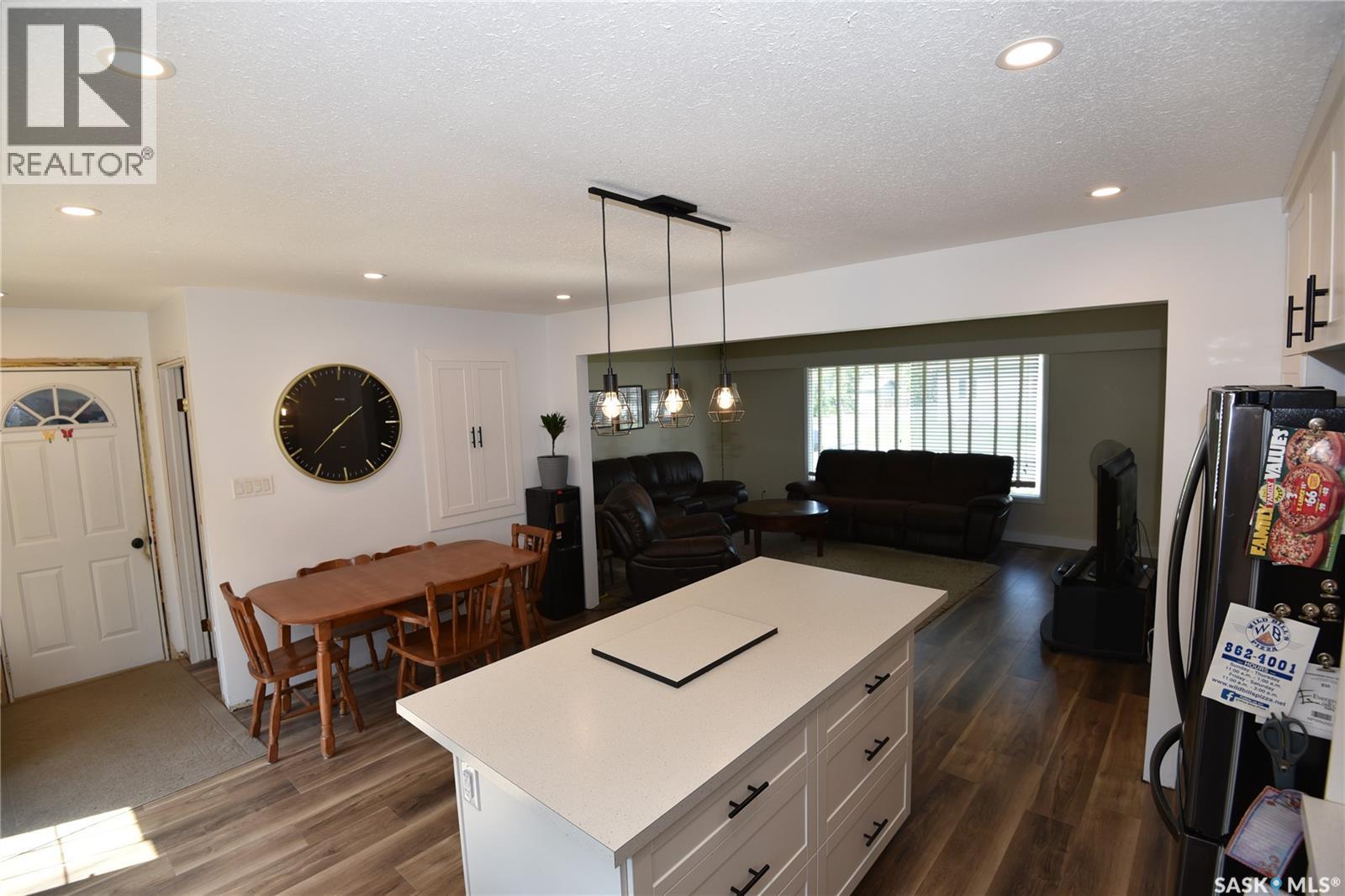614 10th Avenue W, Nipawin, Saskatchewan  S0E 1E0 - Photo 9 - SK047224