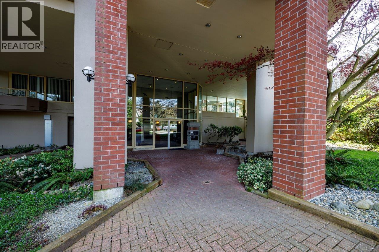 903 738 Farrow Street, Coquitlam, British Columbia  V3J 7V4 - Photo 2 - R3079909