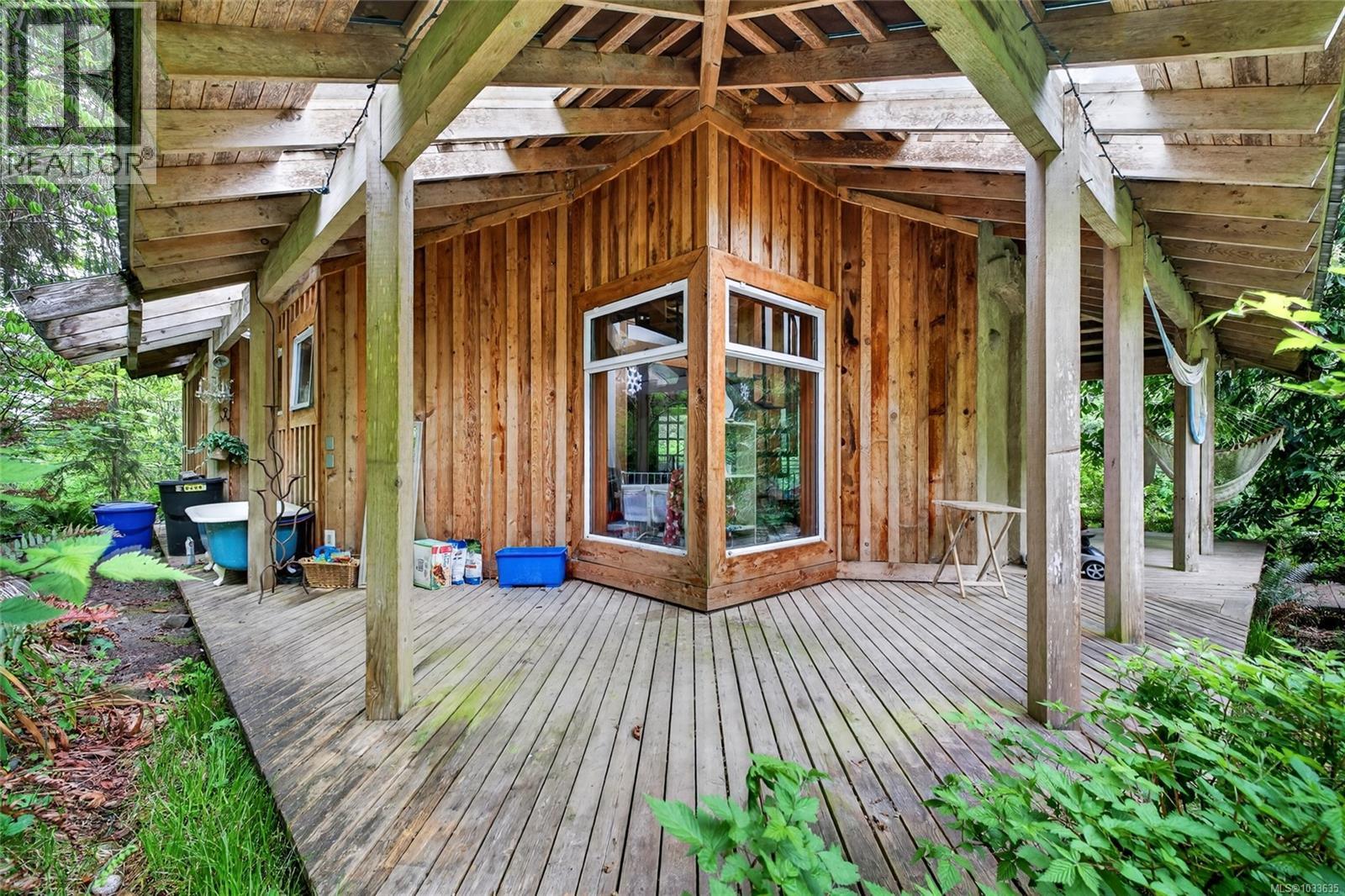 201 Price Rd, Salt Spring, British Columbia  V8K 2E9 - Photo 3 - 1033635